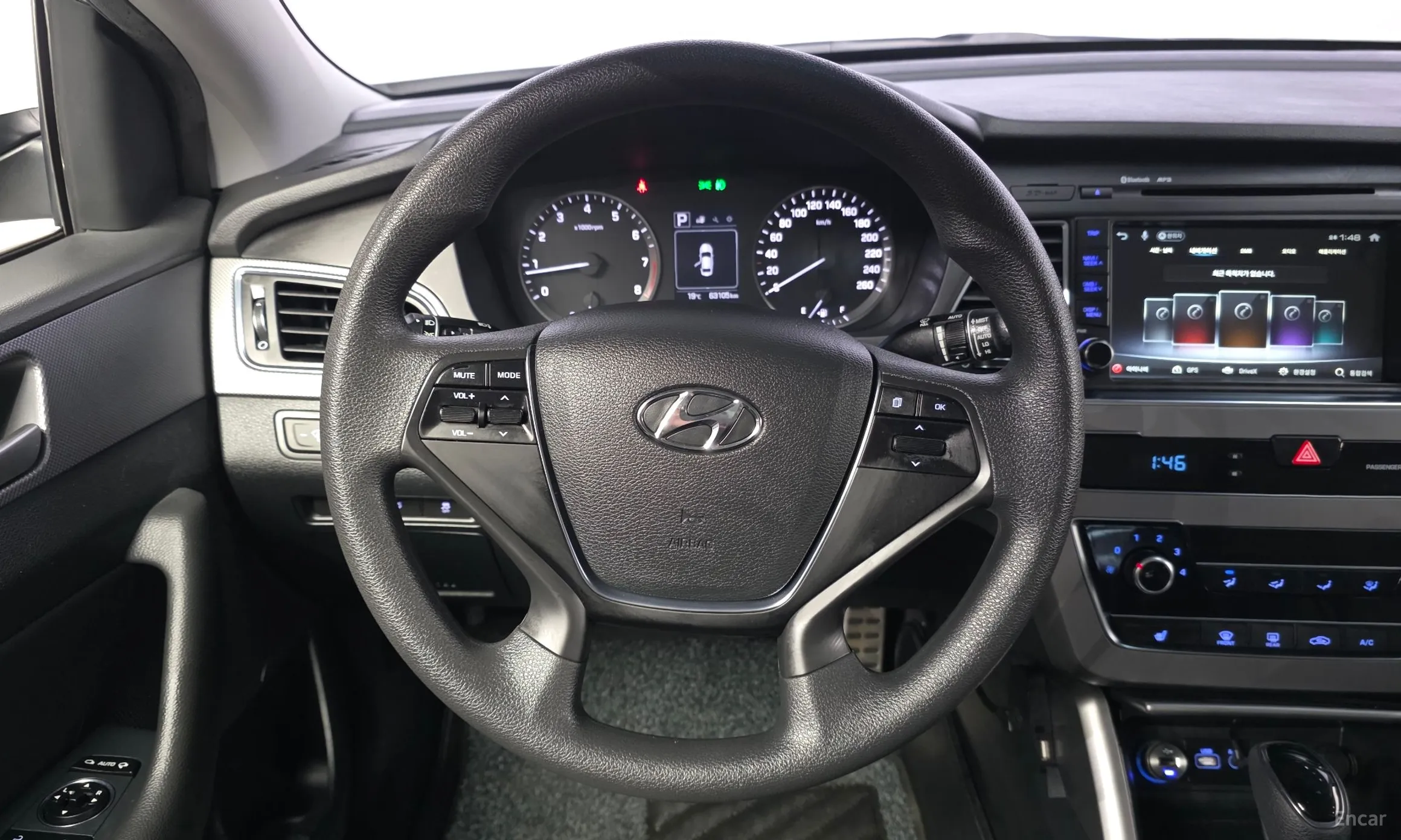 Hyundai LF Sonata превью 13