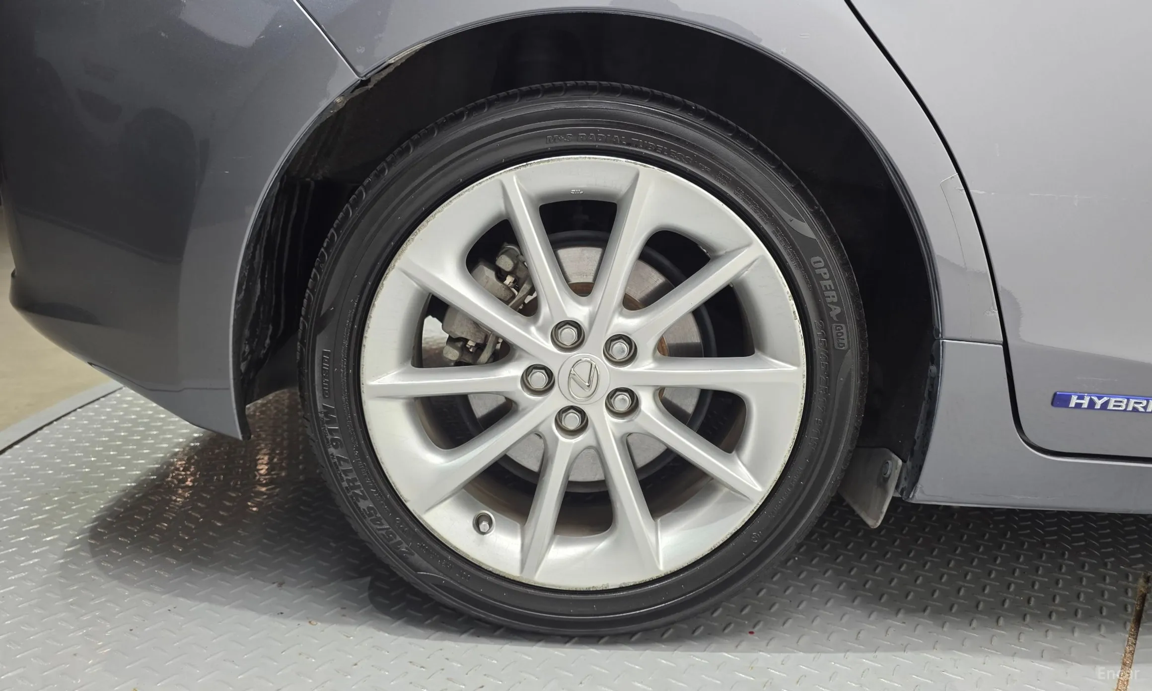 Lexus CT200h превью 5