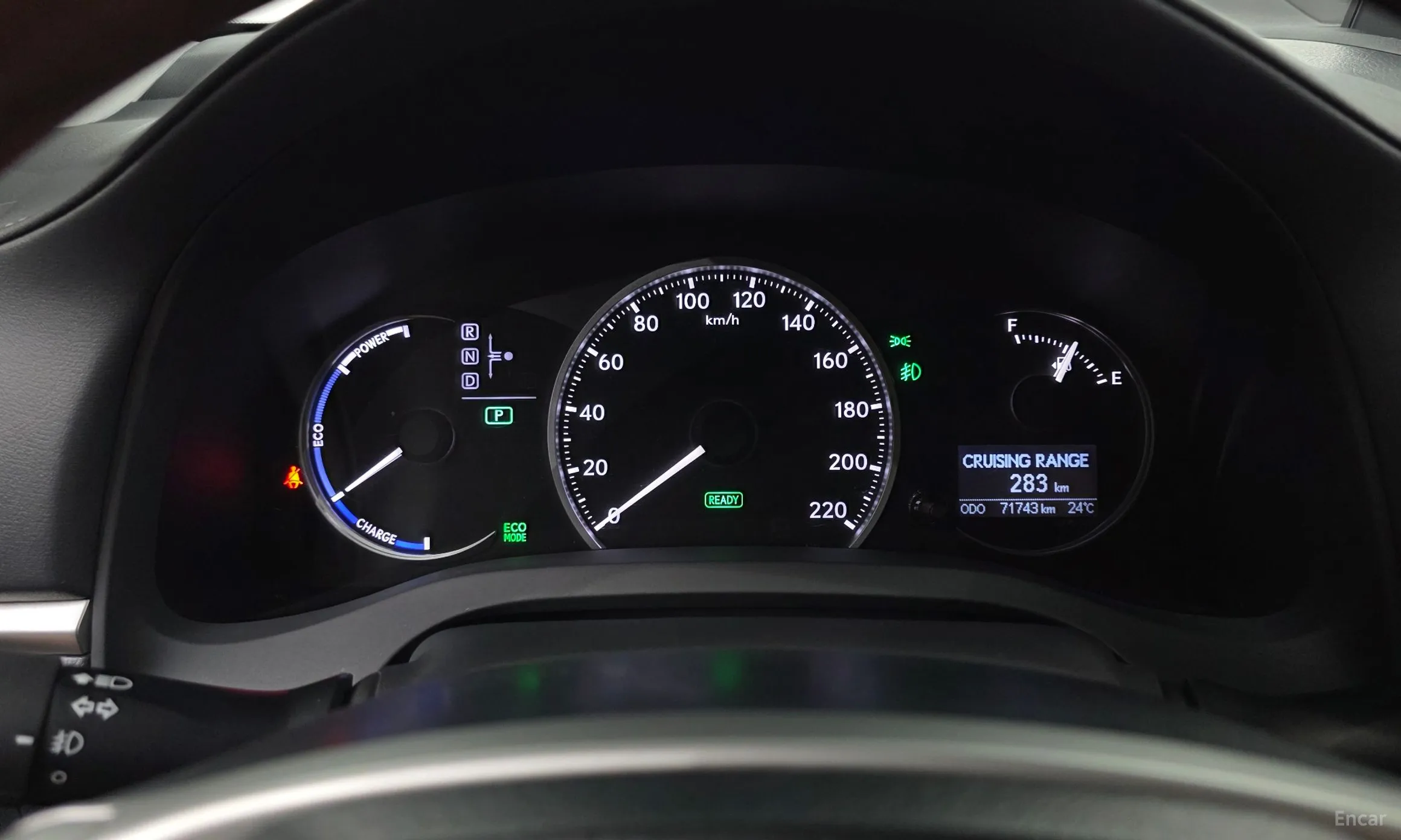 Lexus CT200h превью 8
