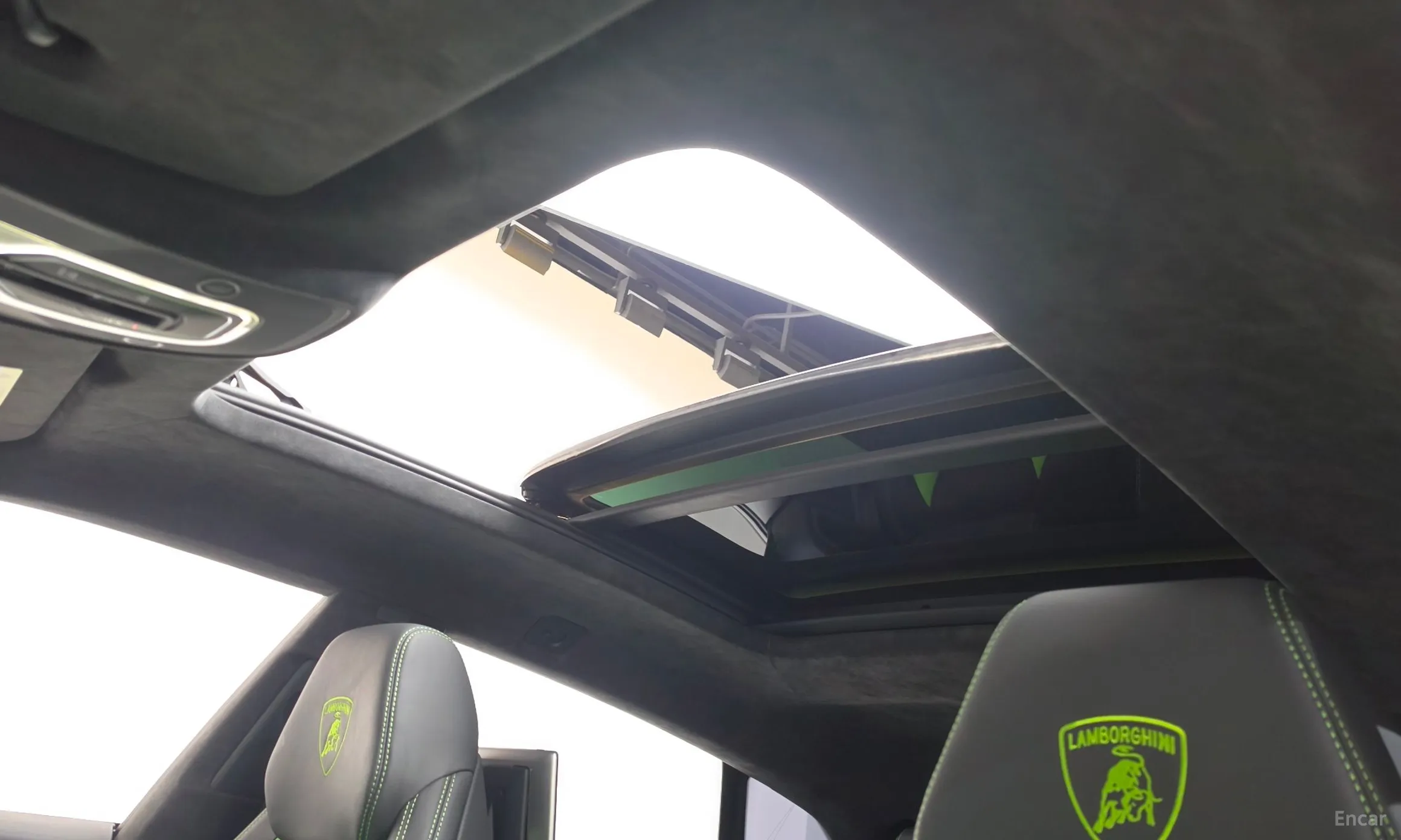 Lamborghini Urus превью 16