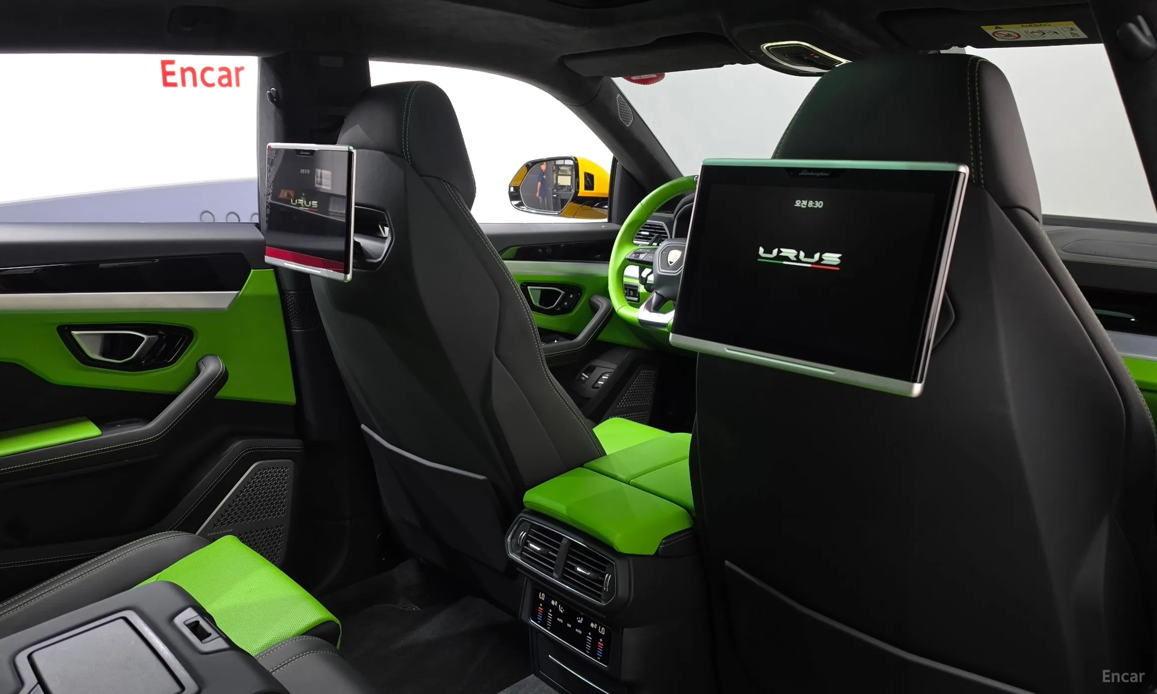 Lamborghini Urus превью 19