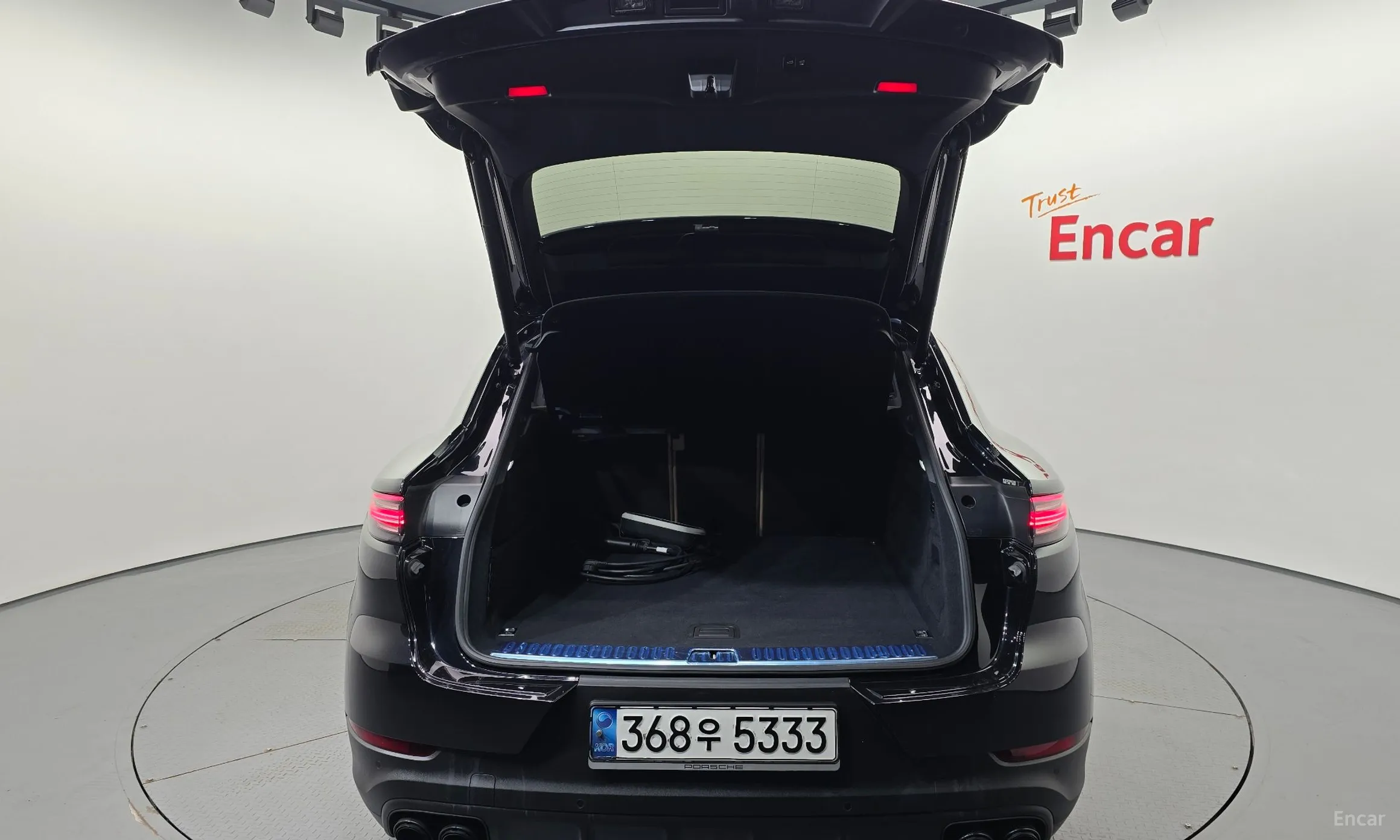 Porsche Cayenne (PO536) превью 18