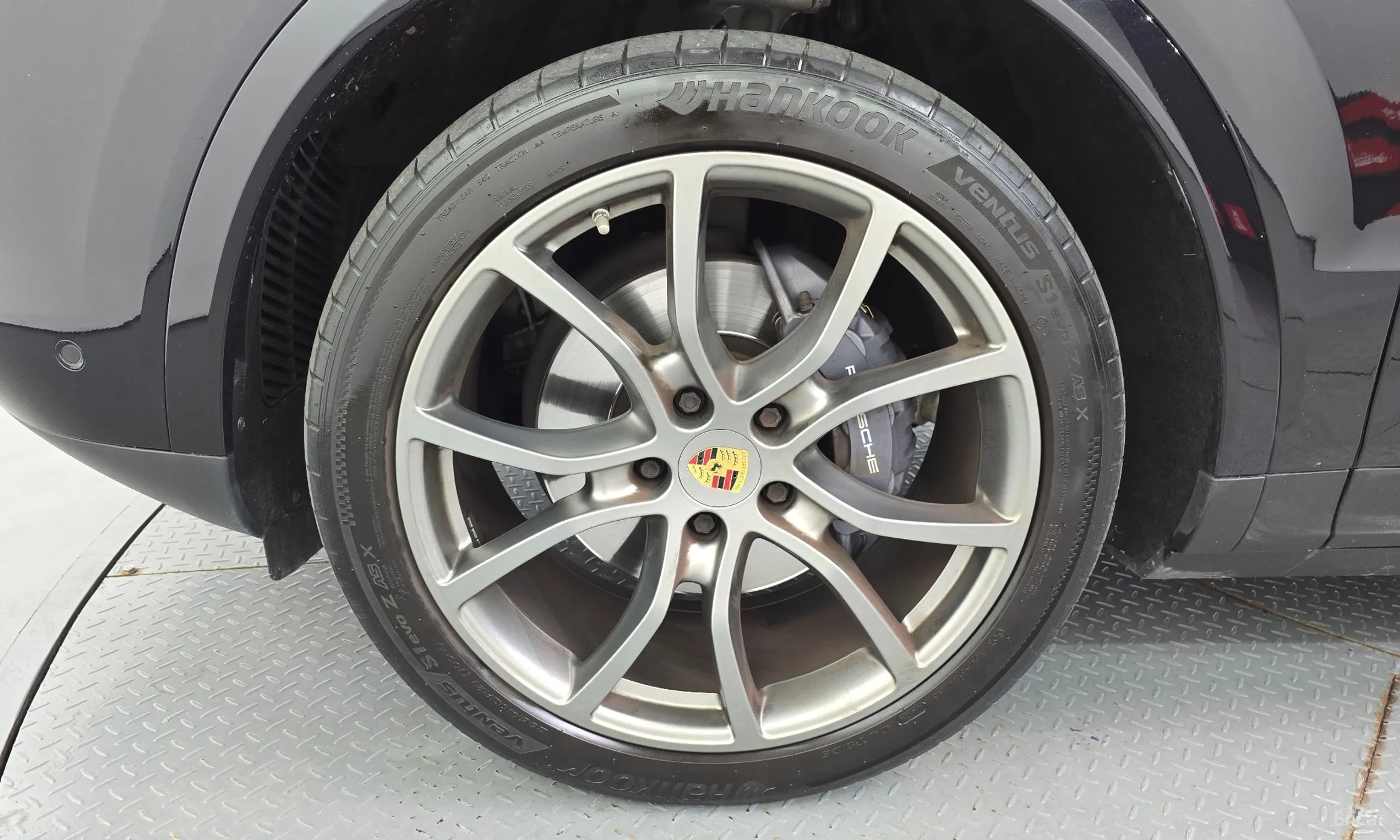 Porsche Cayenne (PO536) превью 5
