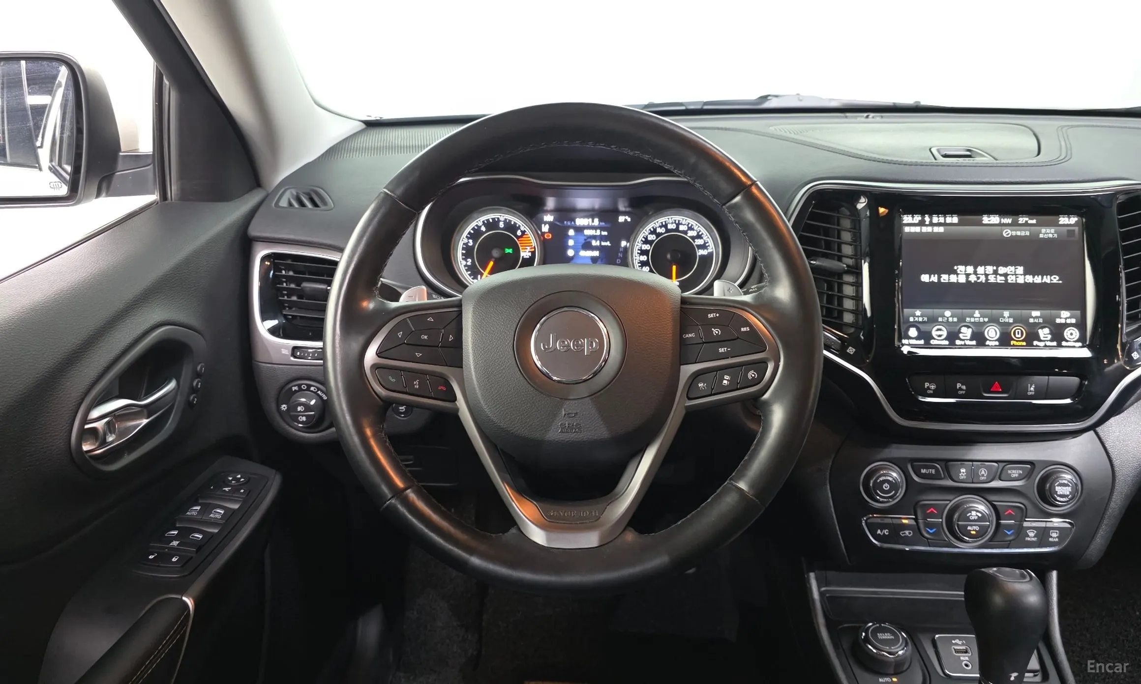 Jeep Cherokee (KL) превью 13