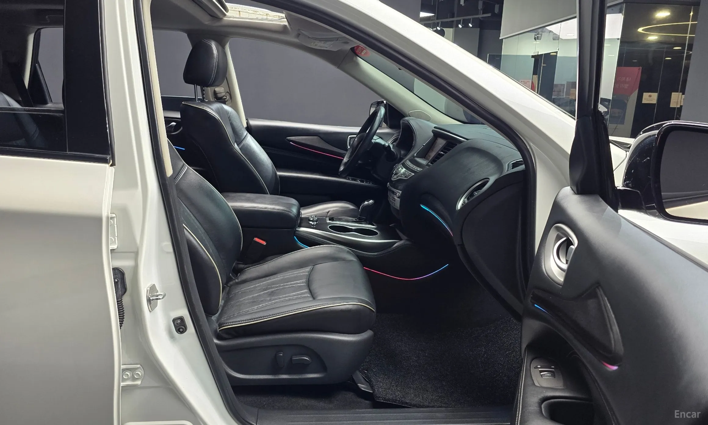 Infiniti QX60 превью 11