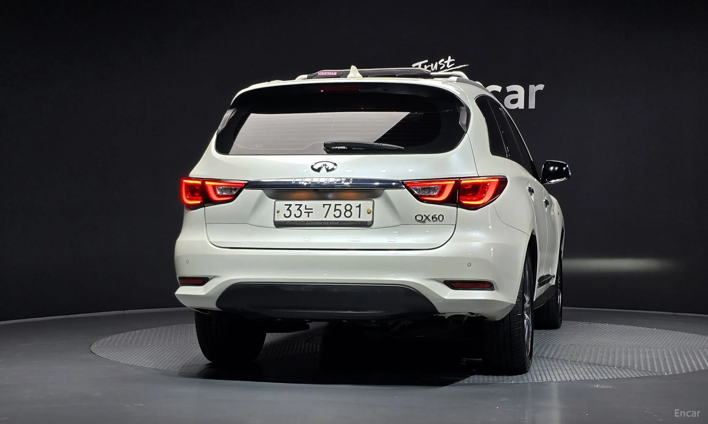 Infiniti QX60 превью 4