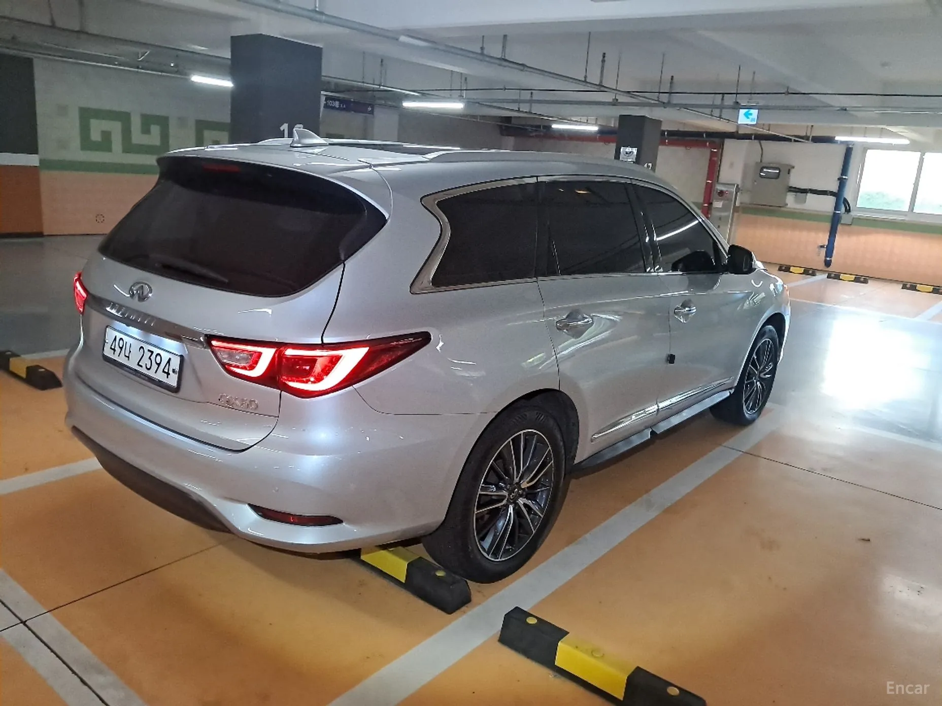 Infiniti QX60 превью 4