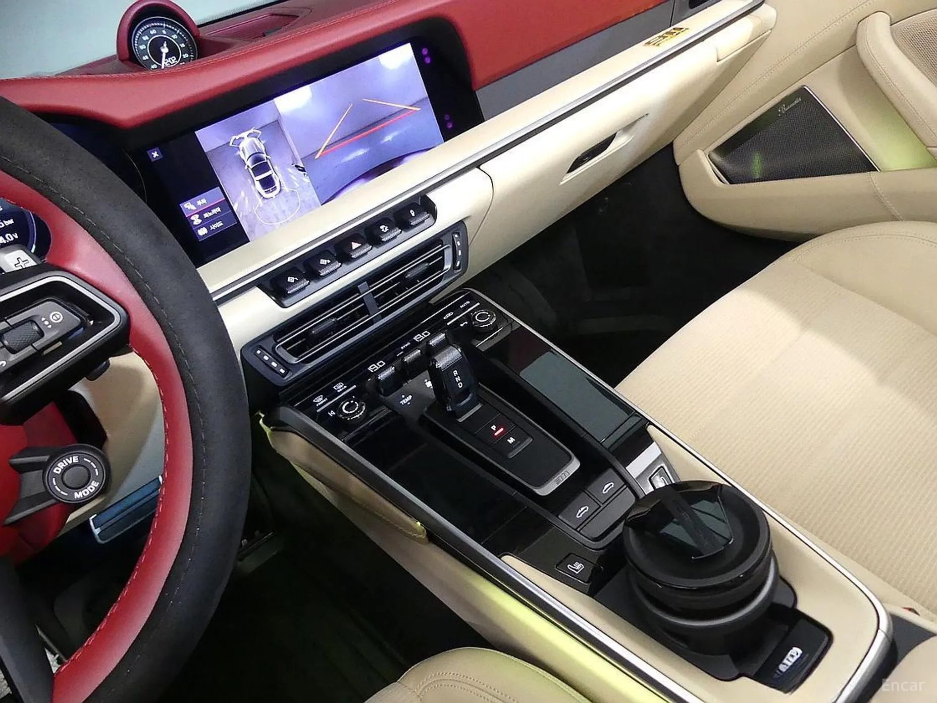 Porsche 911 (992) превью 10