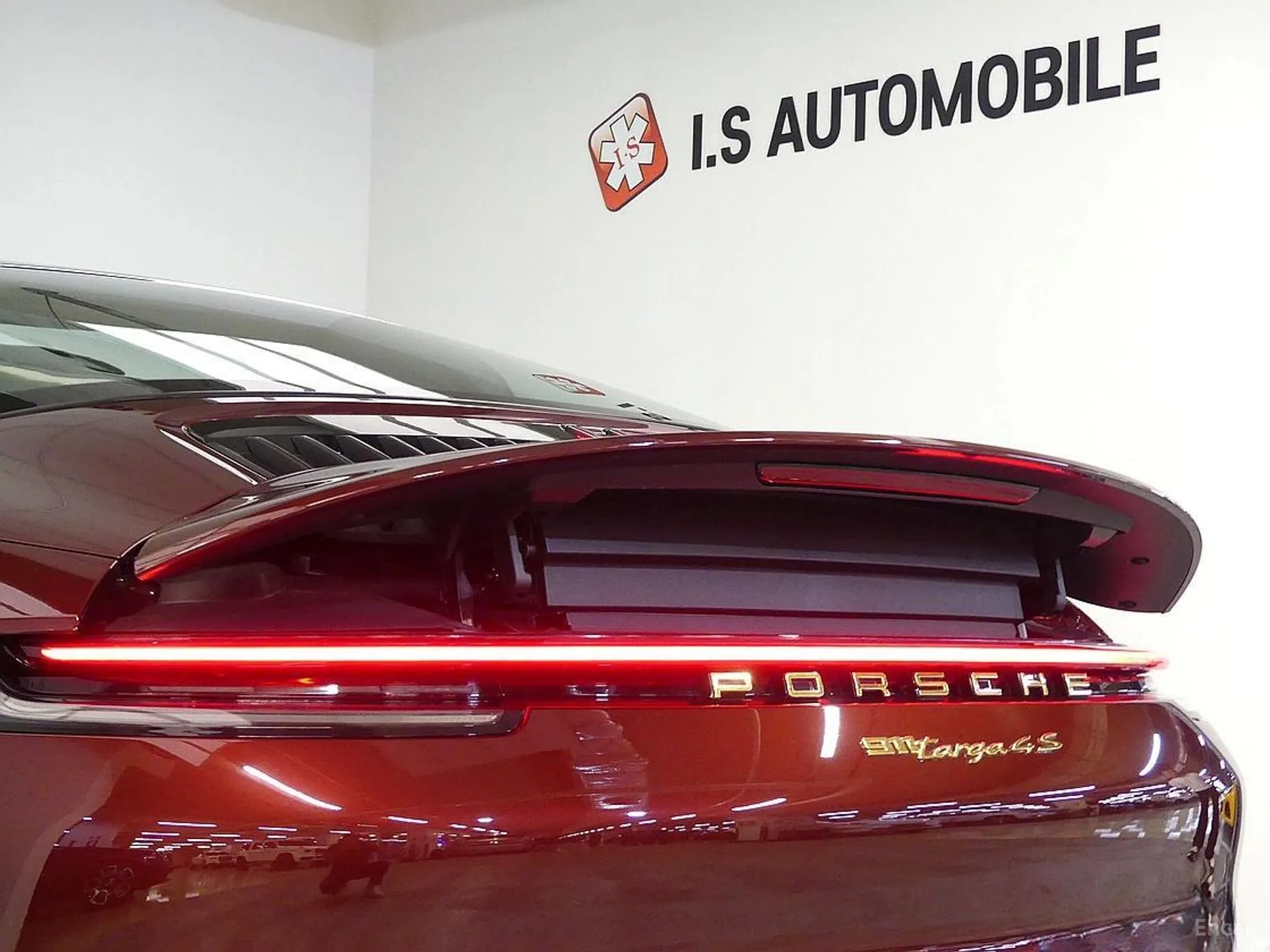 Porsche 911 (992) превью 19