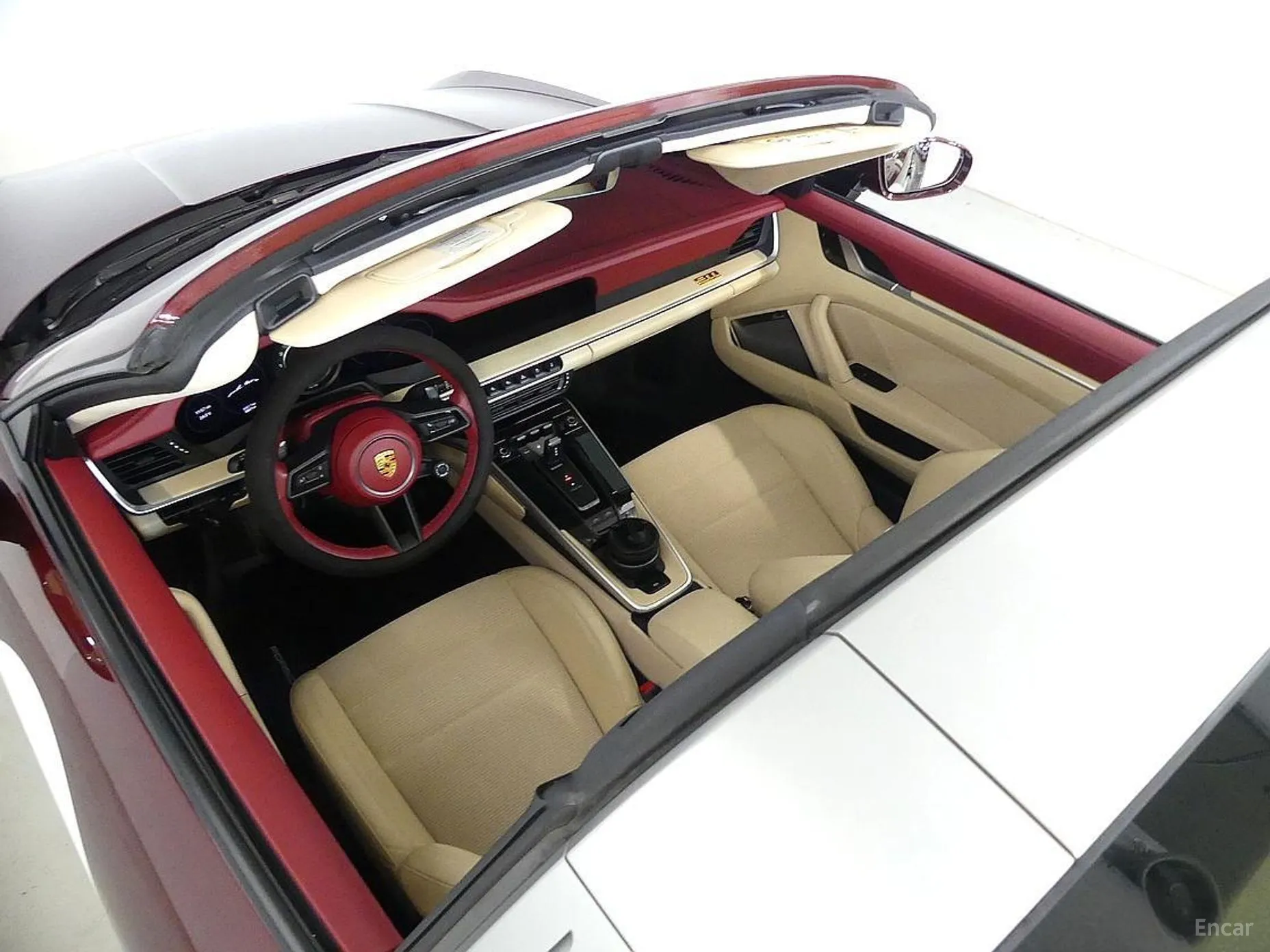 Porsche 911 (992) превью 6