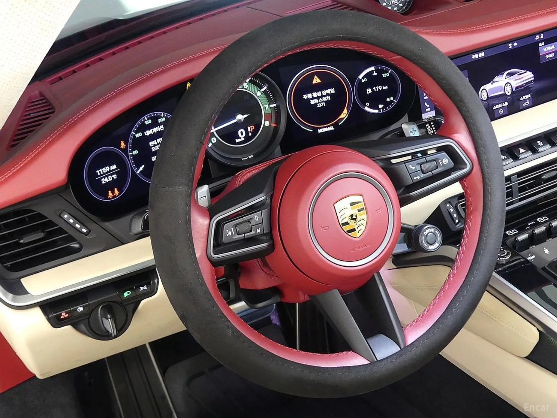 Porsche 911 (992) превью 9