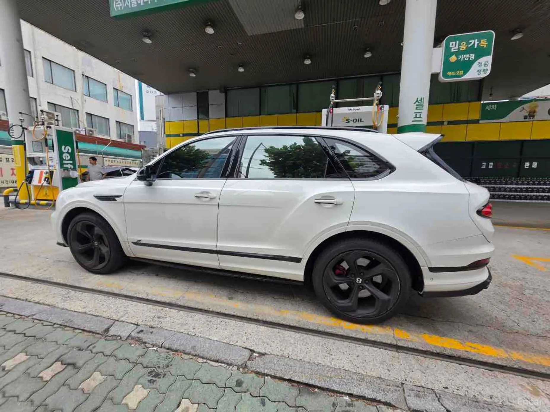 Bentley Bentayga превью 4