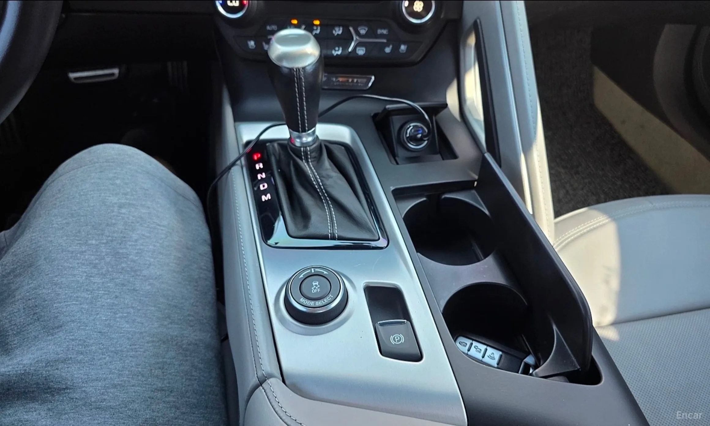 Chevrolet Corvette превью 12