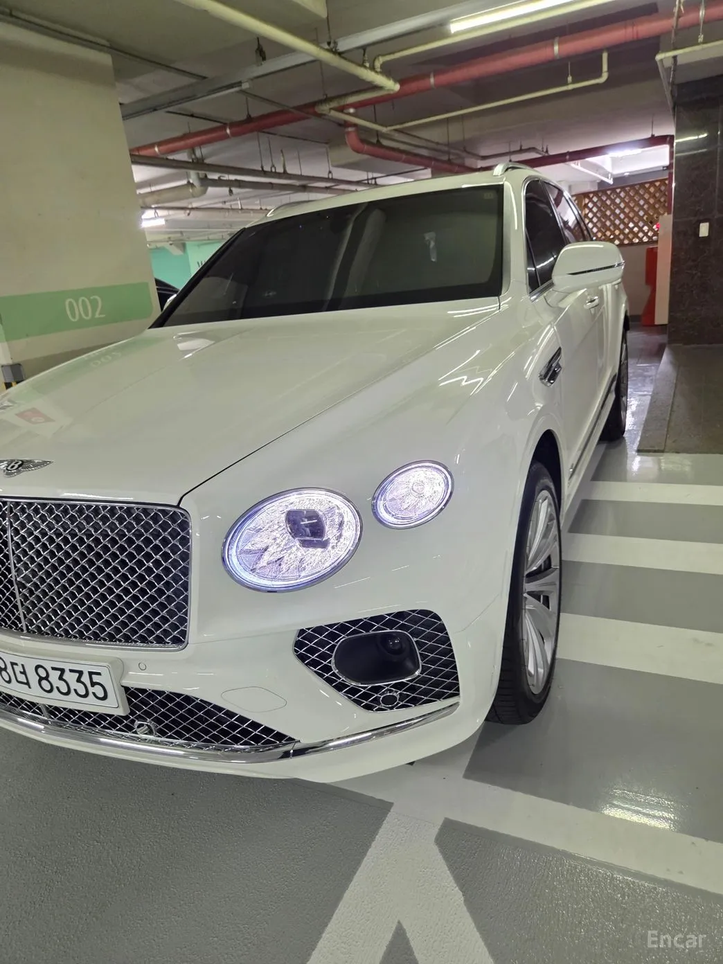 Bentley Bentayga превью 10