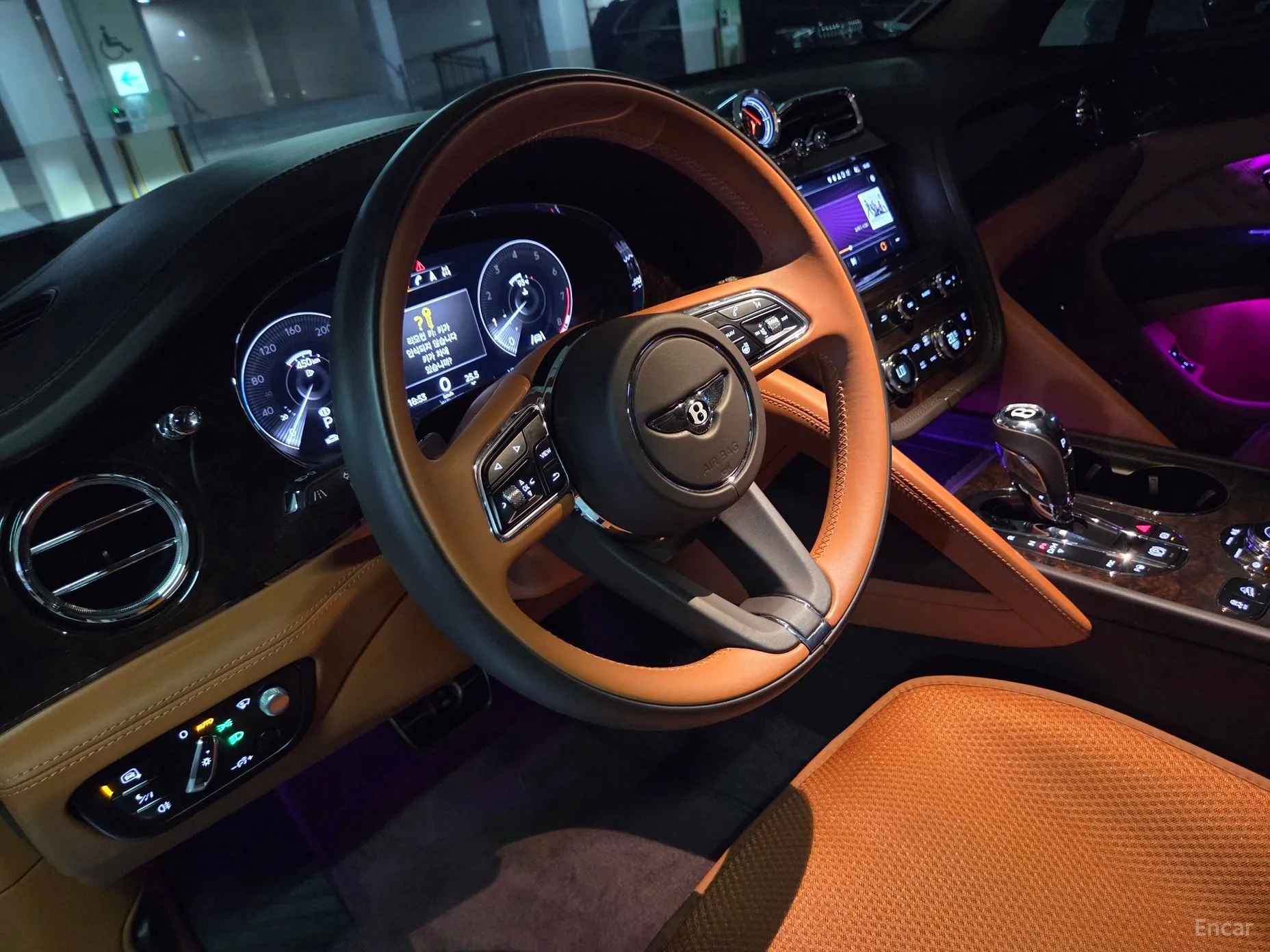 Bentley Bentayga превью 16