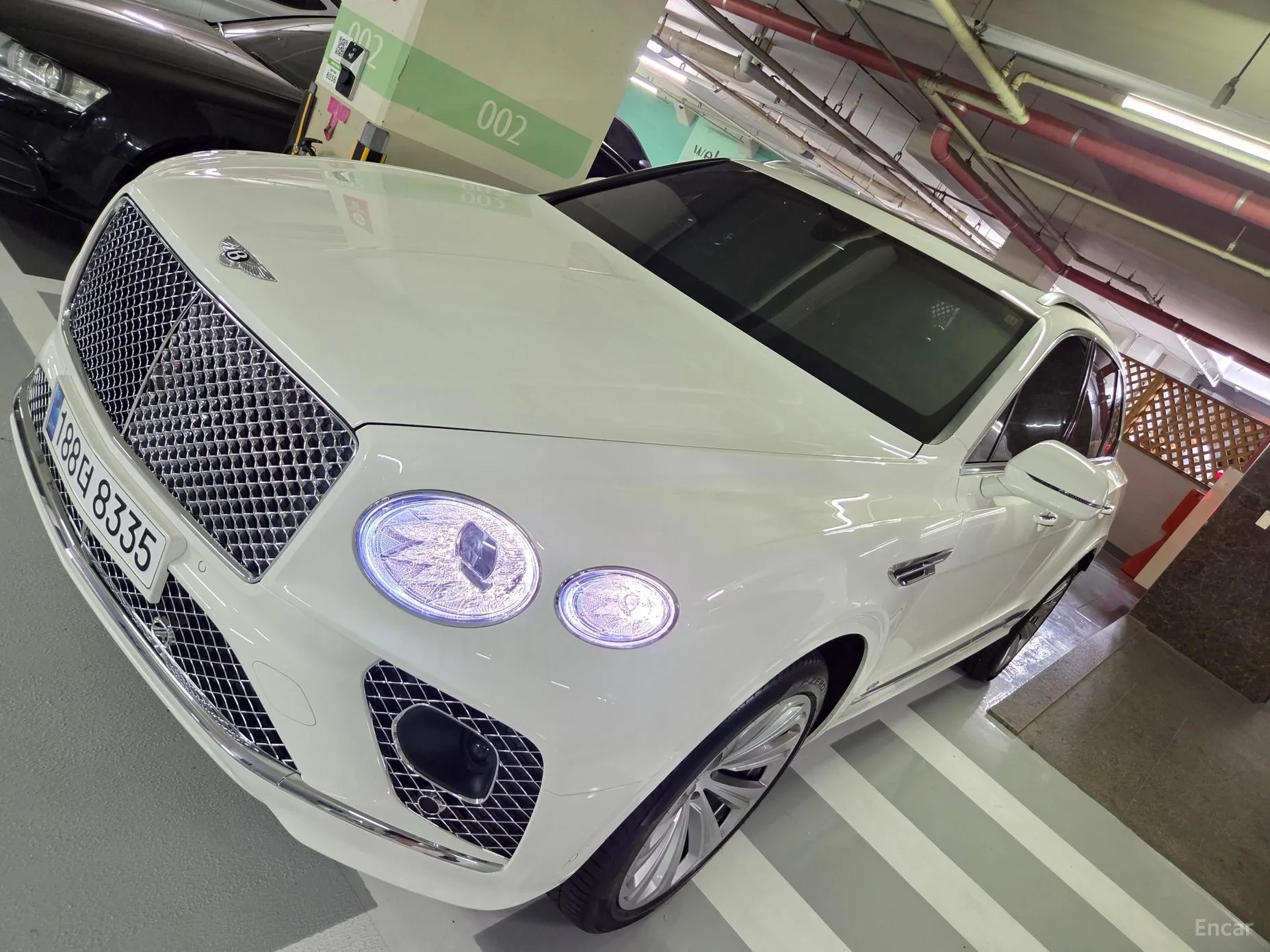 Bentley Bentayga превью 3