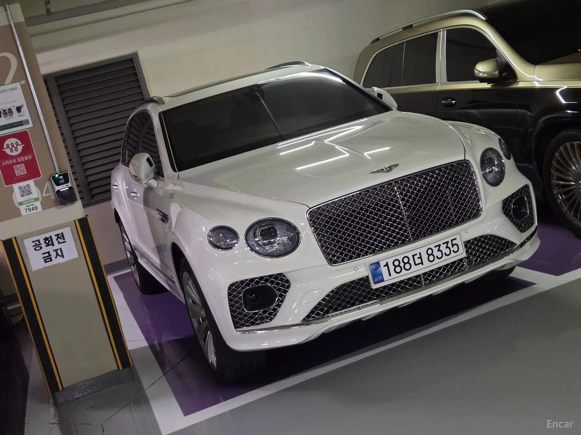 Bentley Bentayga превью 4