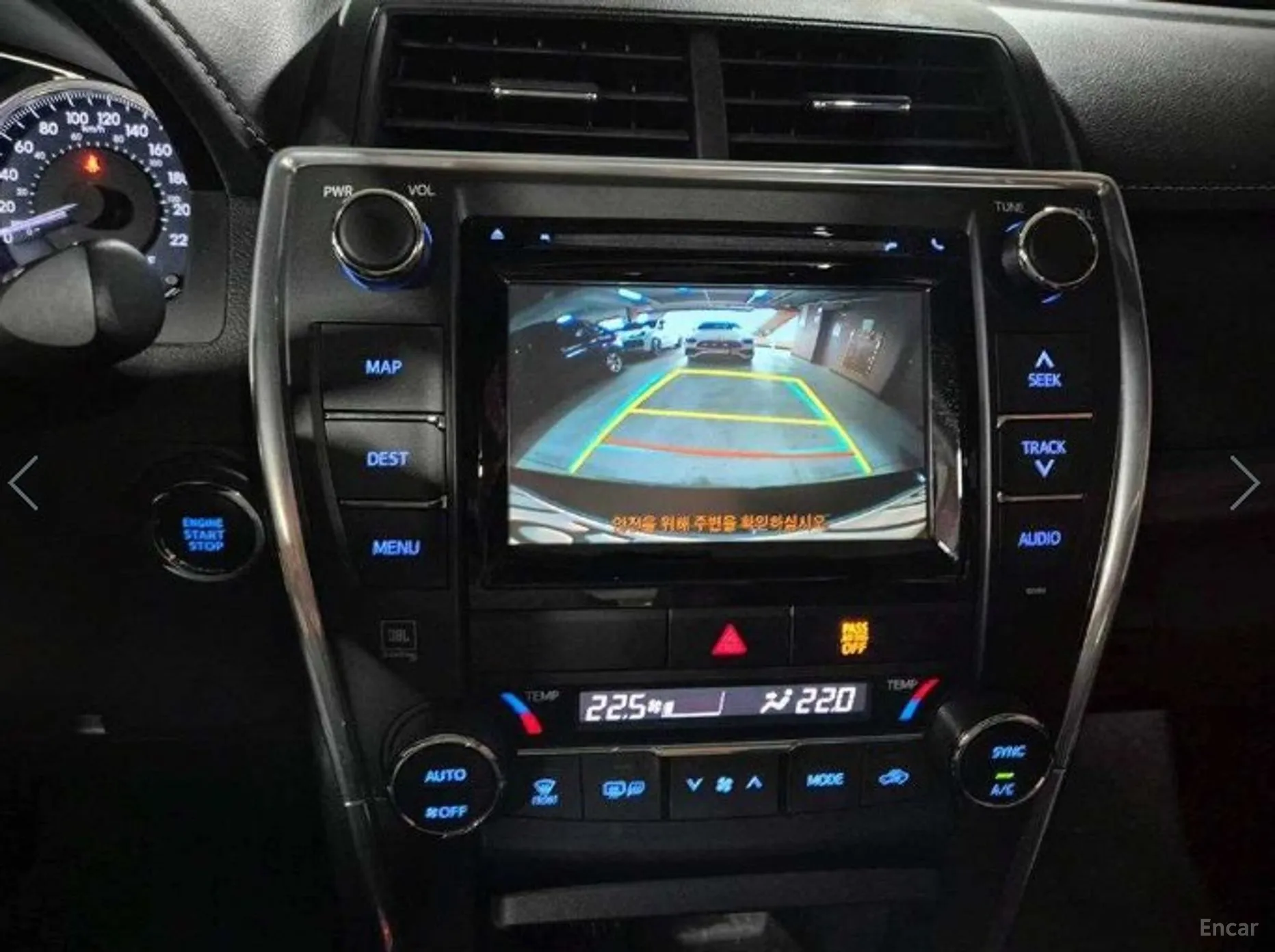 Toyota New Camry превью 14