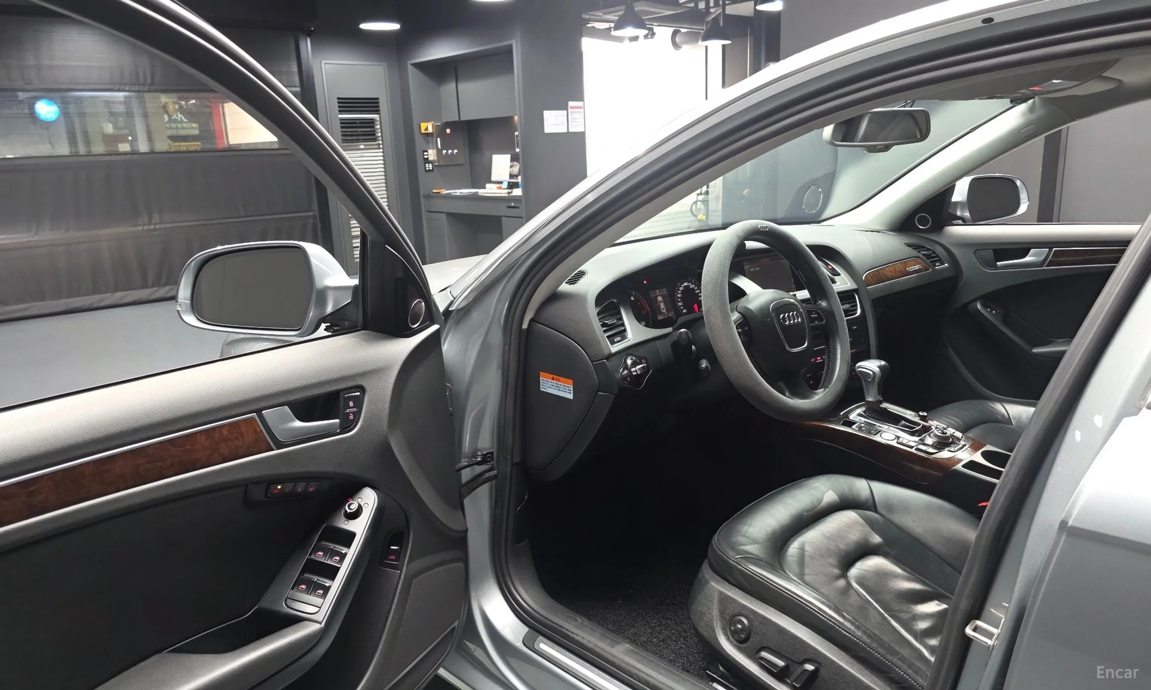 Audi New A4 превью 10