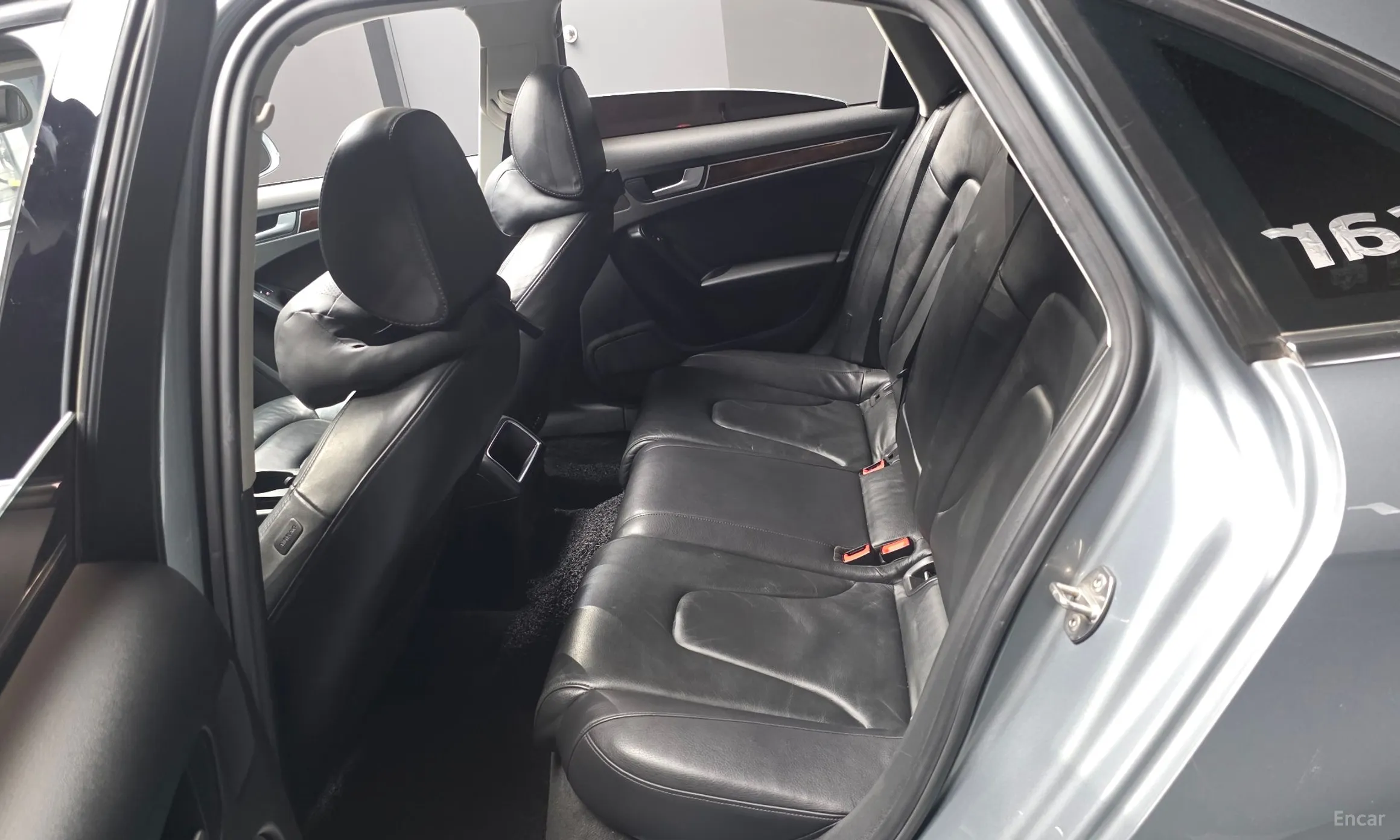 Audi New A4 превью 11