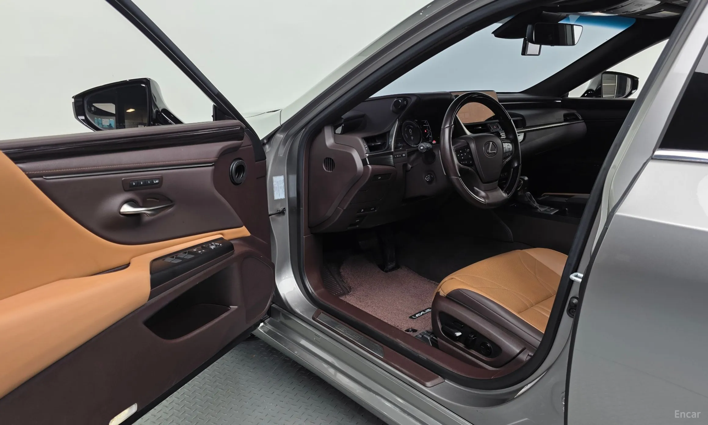 Lexus ES300h 7th Generation превью 10