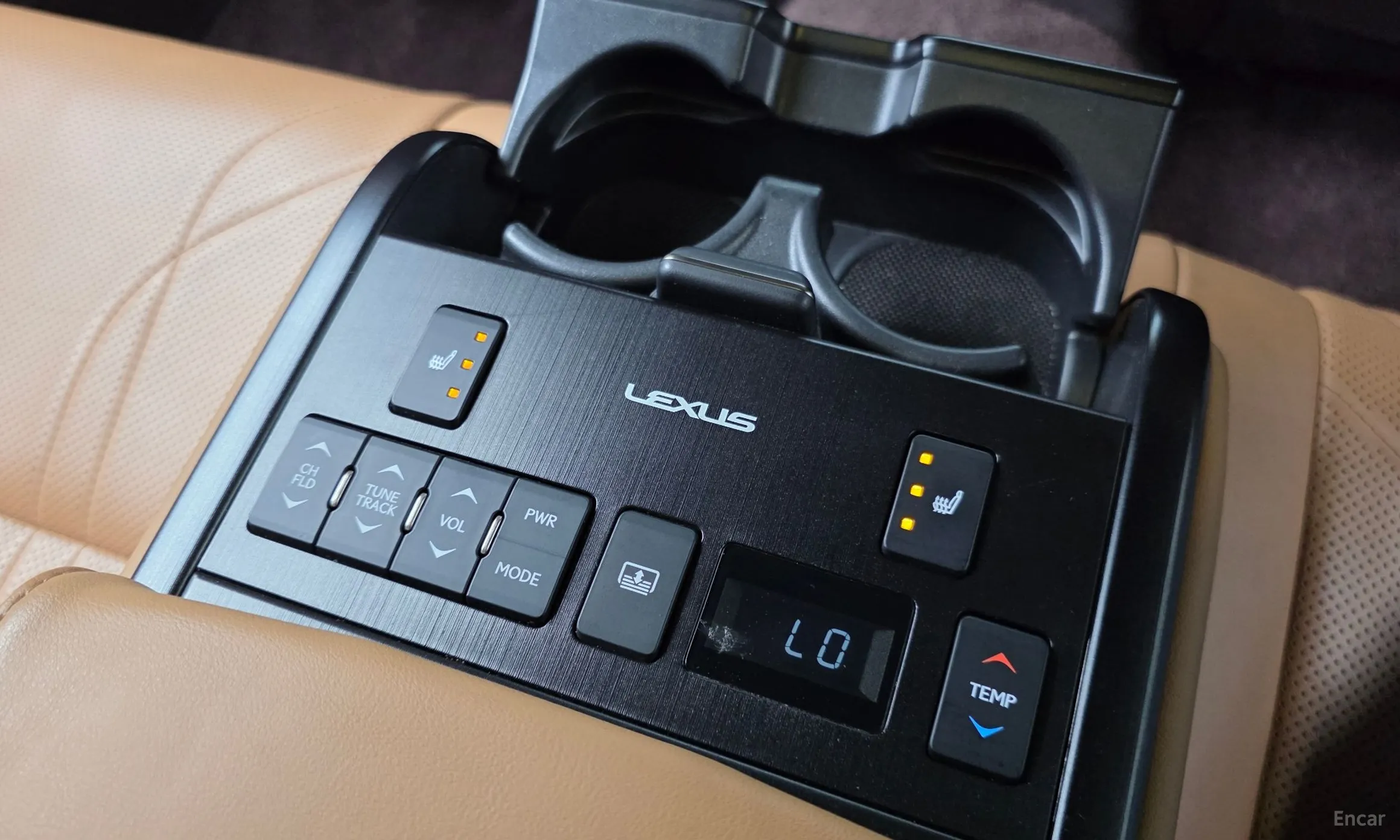 Lexus ES300h 7th Generation превью 17