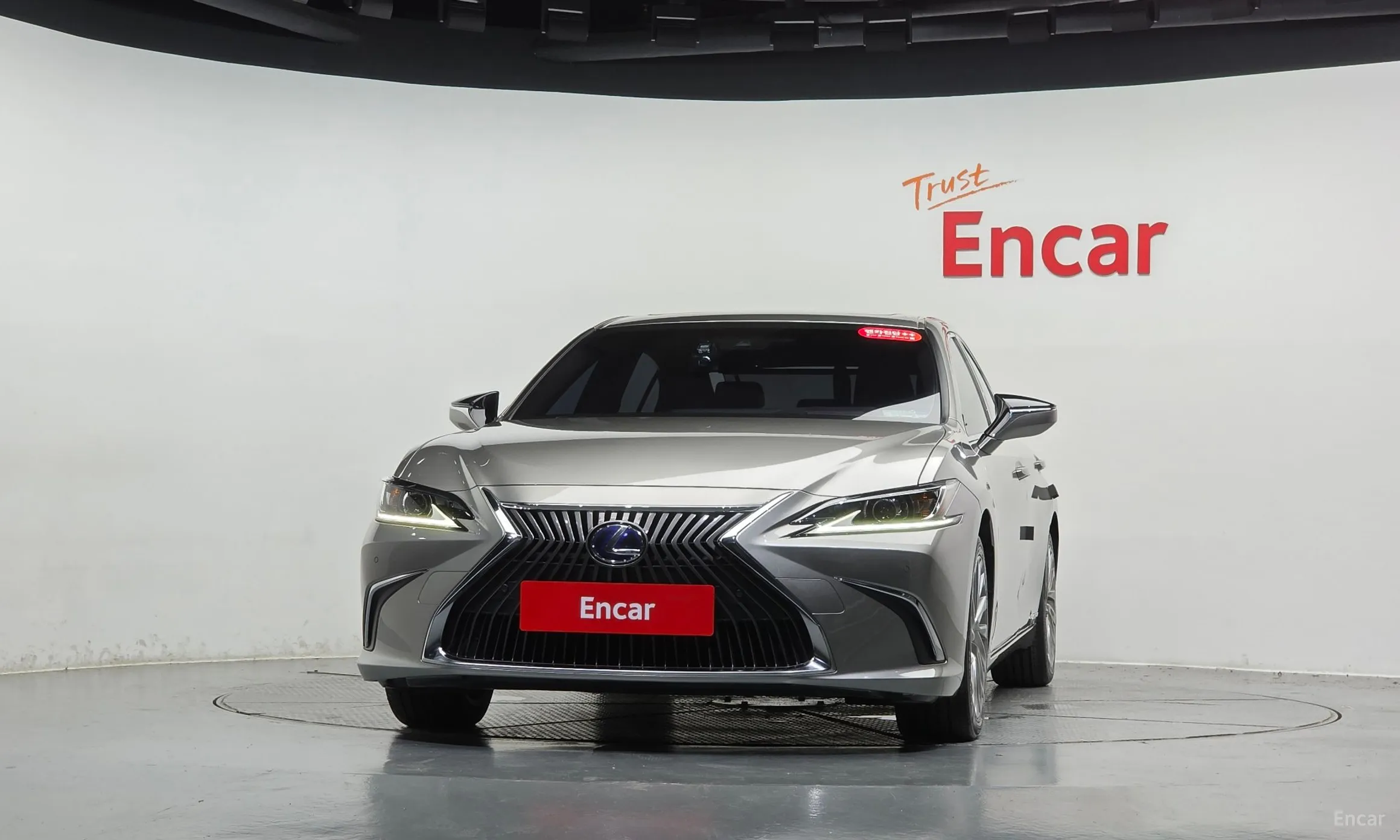 Lexus ES300h 7th Generation превью 3