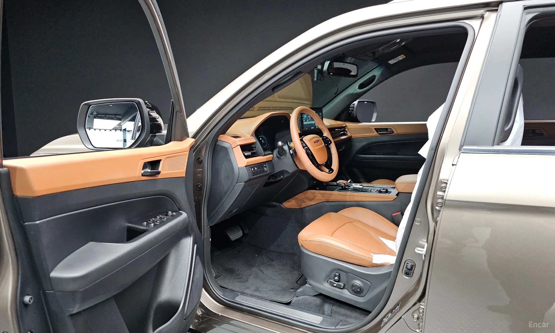 KG Mobility (SsangYong) Musso (Q300) превью 10