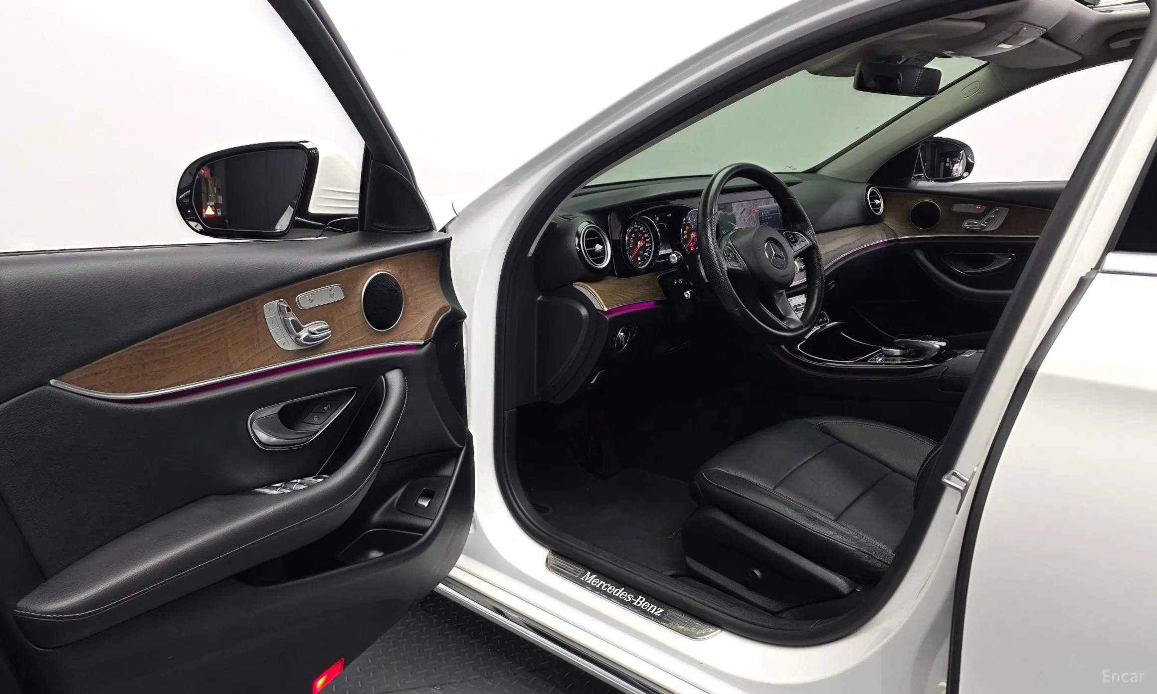 Mercedes Benz E-Class W213 превью 10