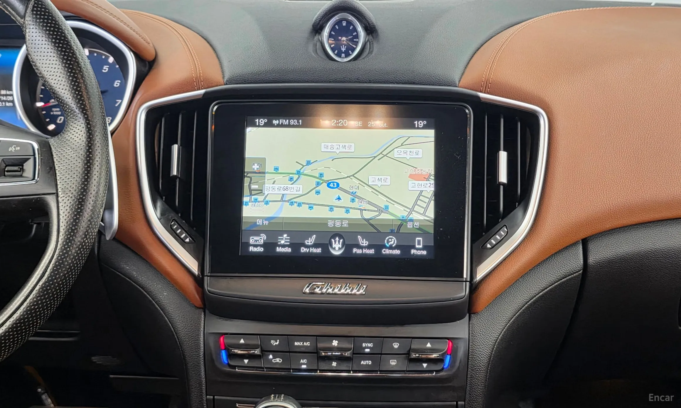 Maserati Ghibli превью 14