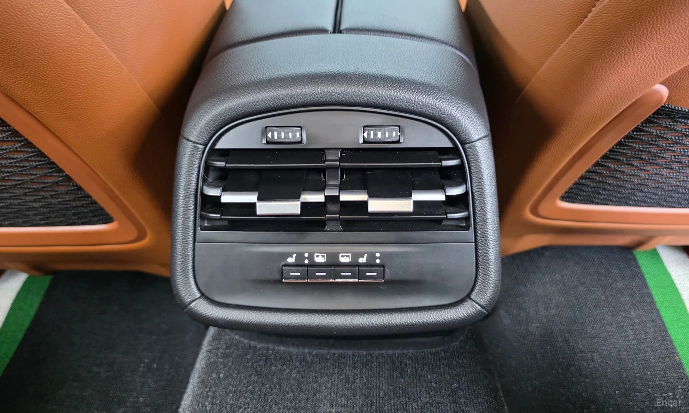 Maserati Ghibli превью 18