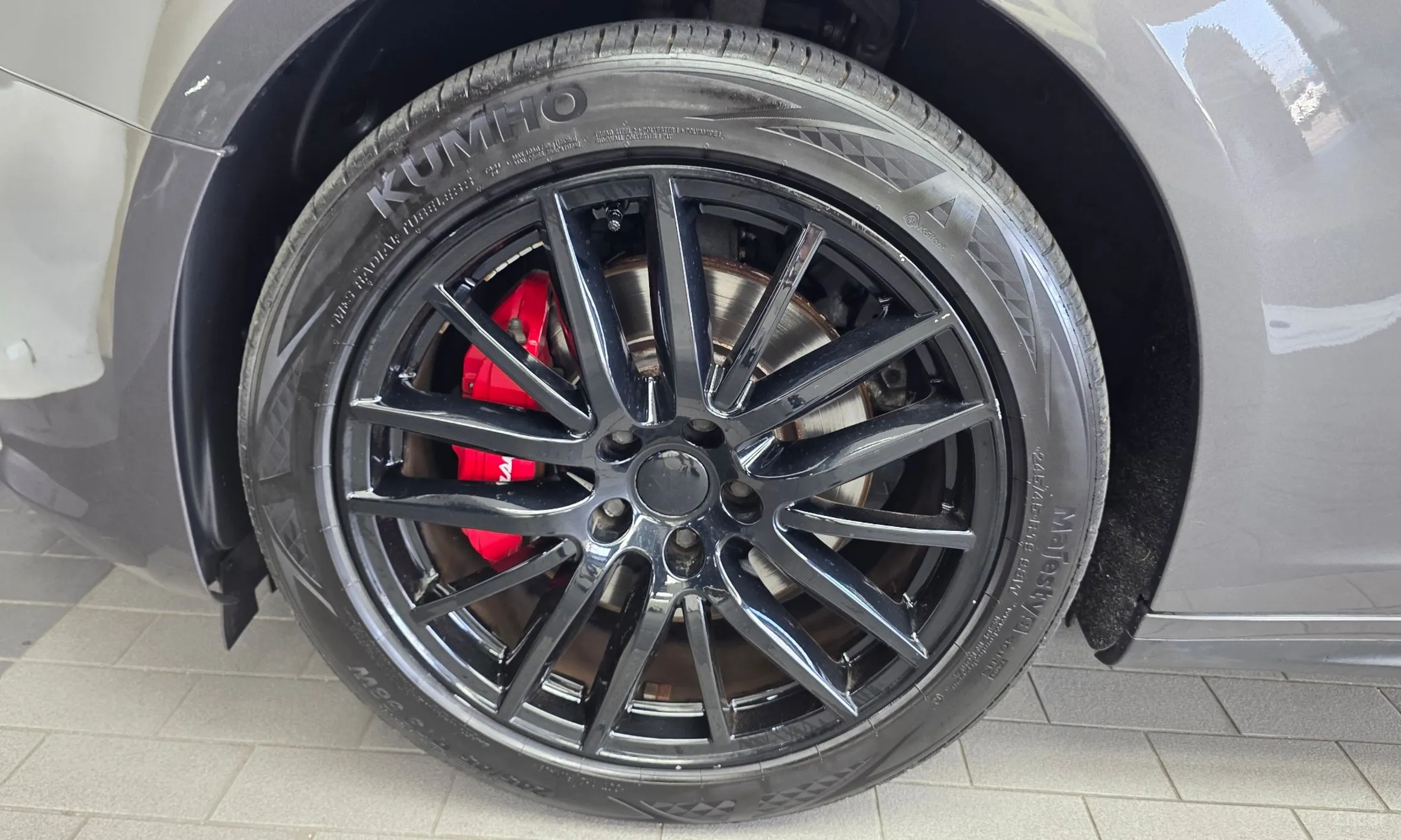 Maserati Ghibli превью 5
