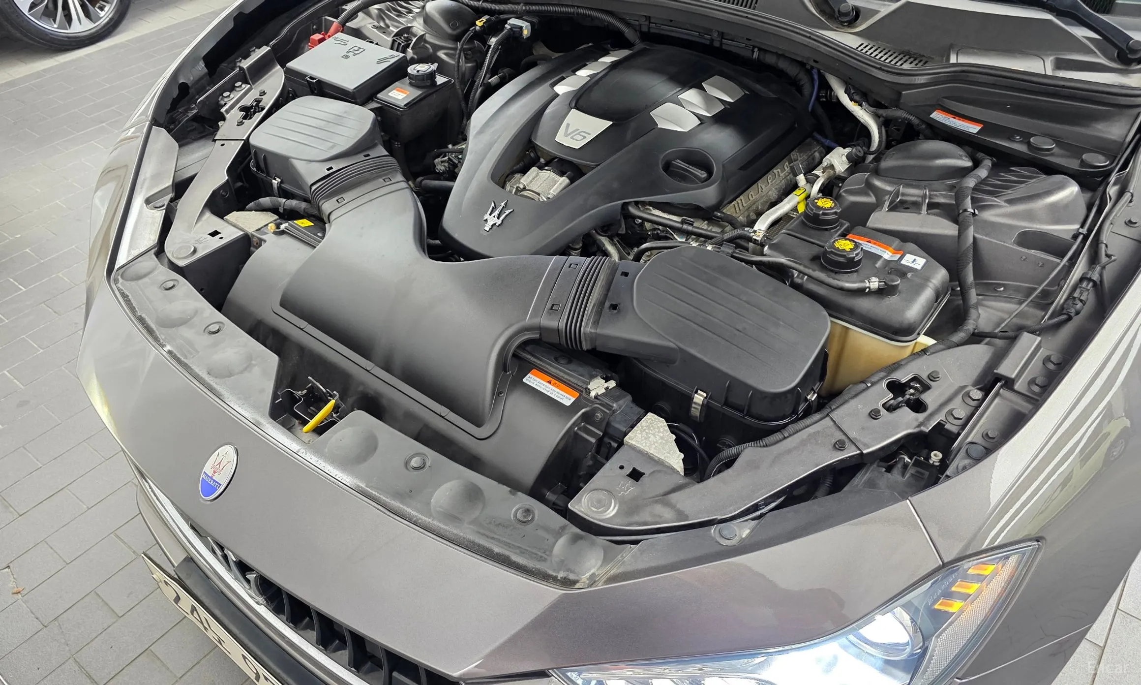 Maserati Ghibli превью 6