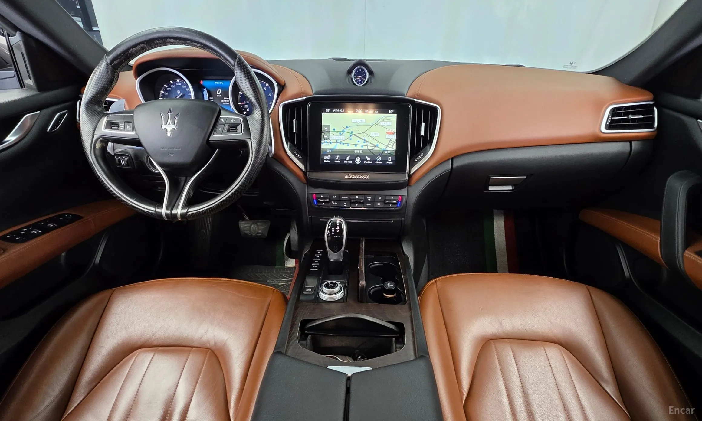 Maserati Ghibli превью 7