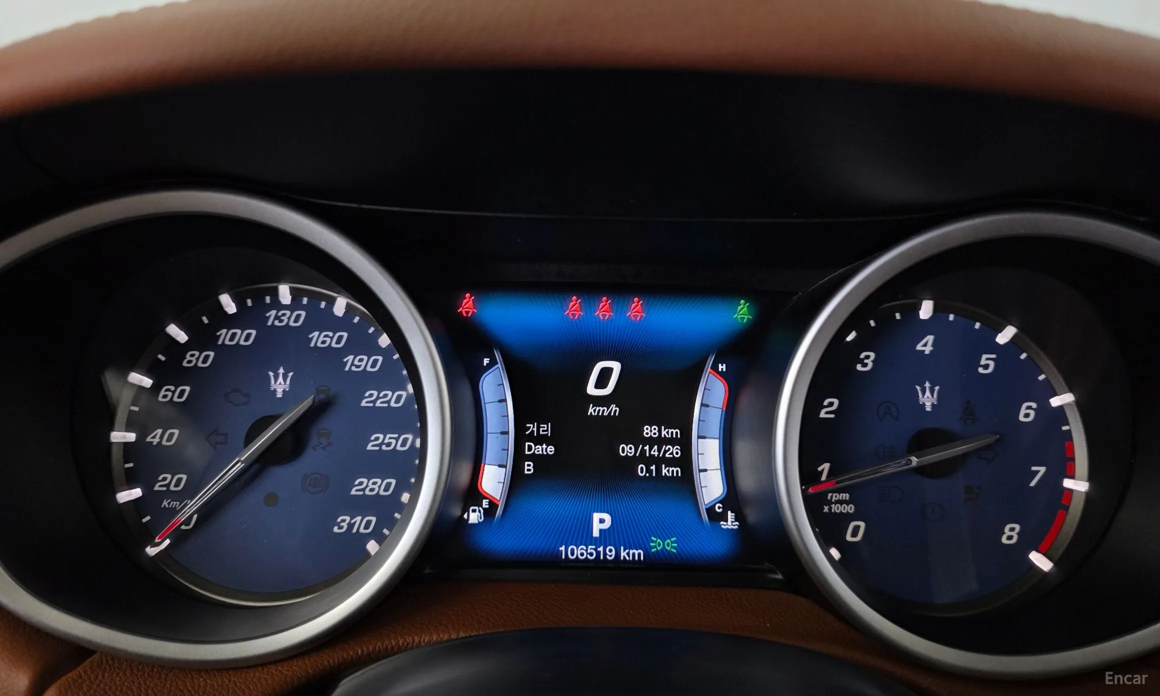 Maserati Ghibli превью 8
