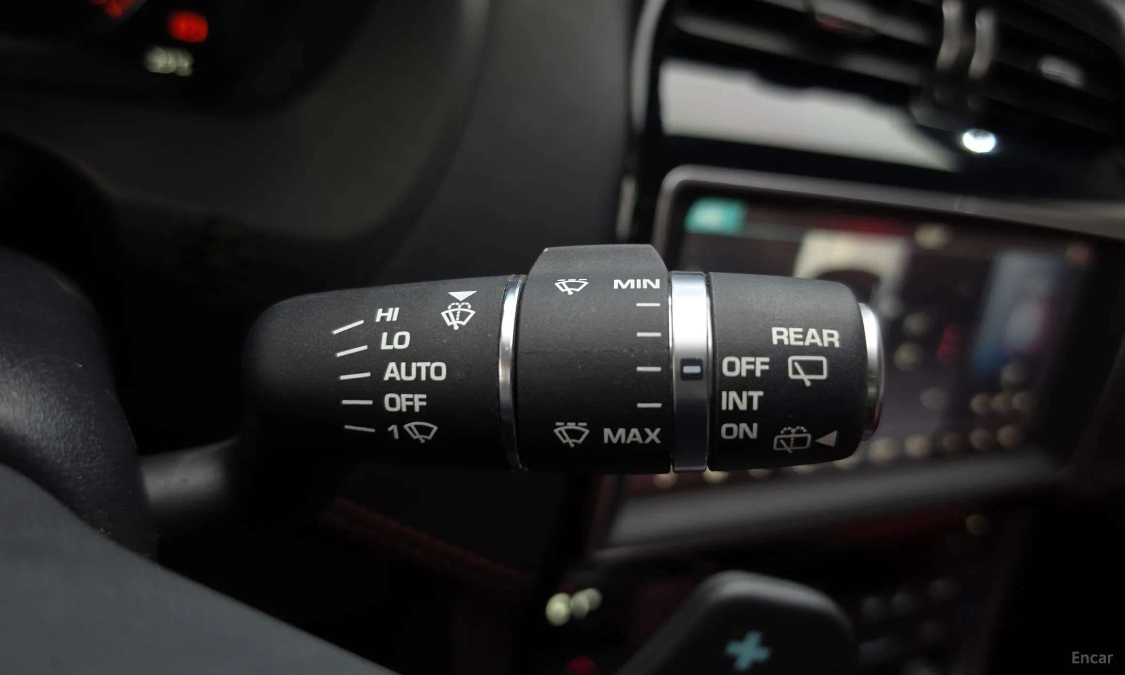 Jaguar F-PACE превью 15