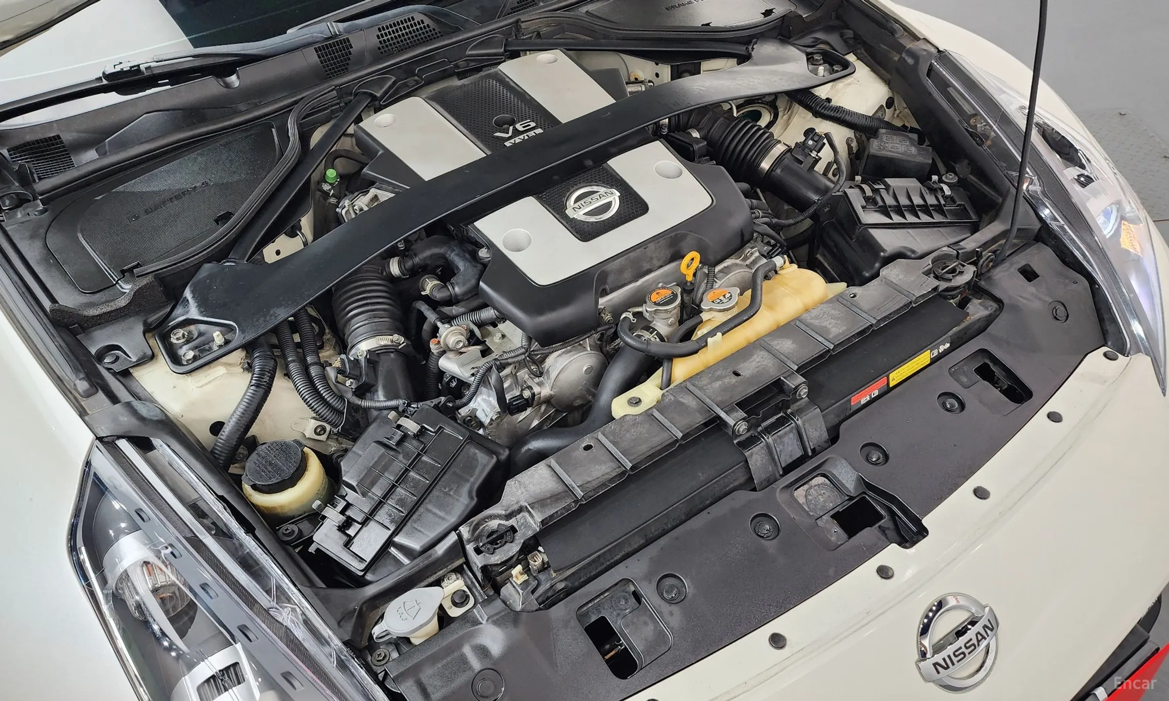 Nissan 370Z превью 6