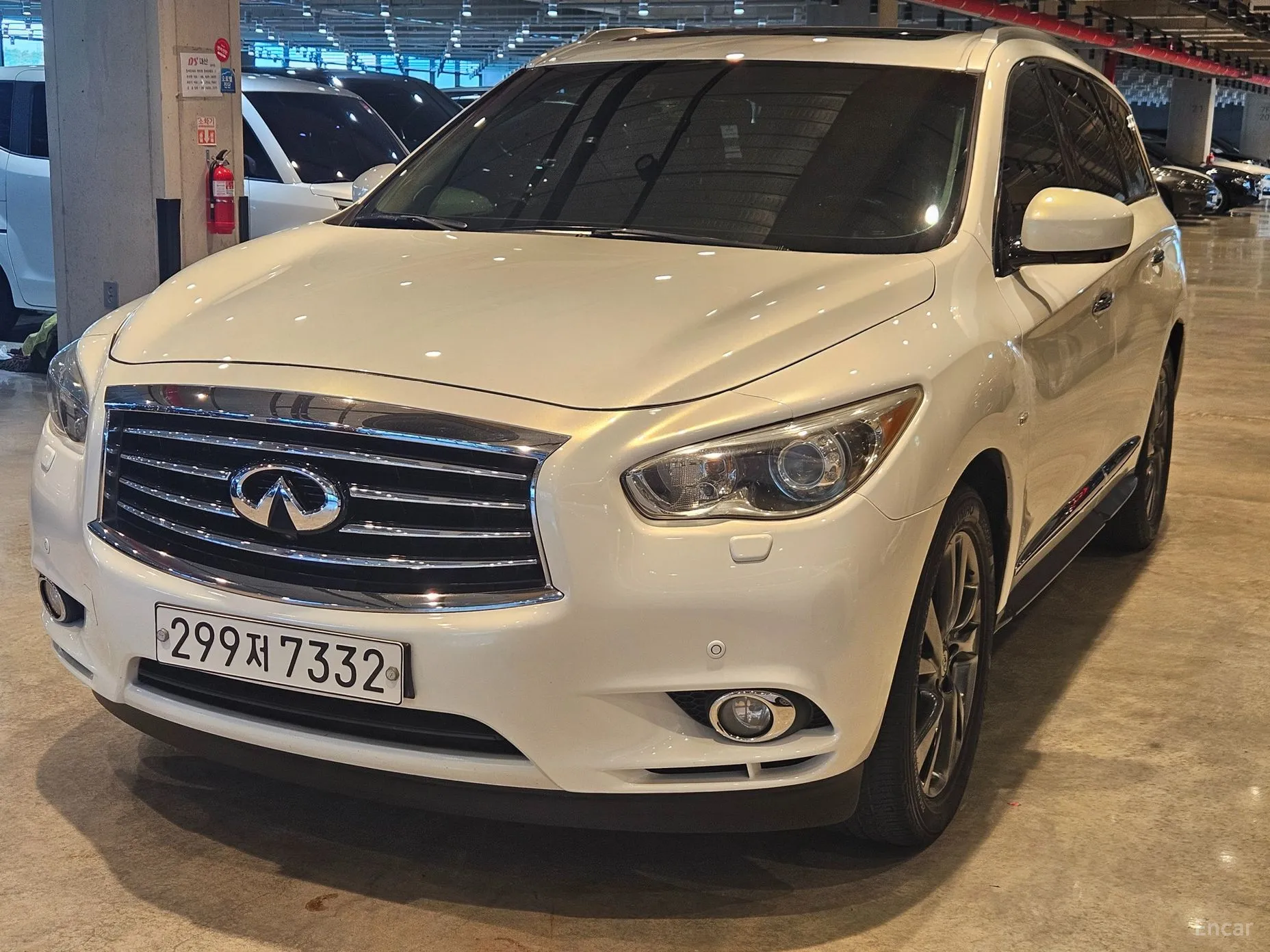 Infiniti JX35