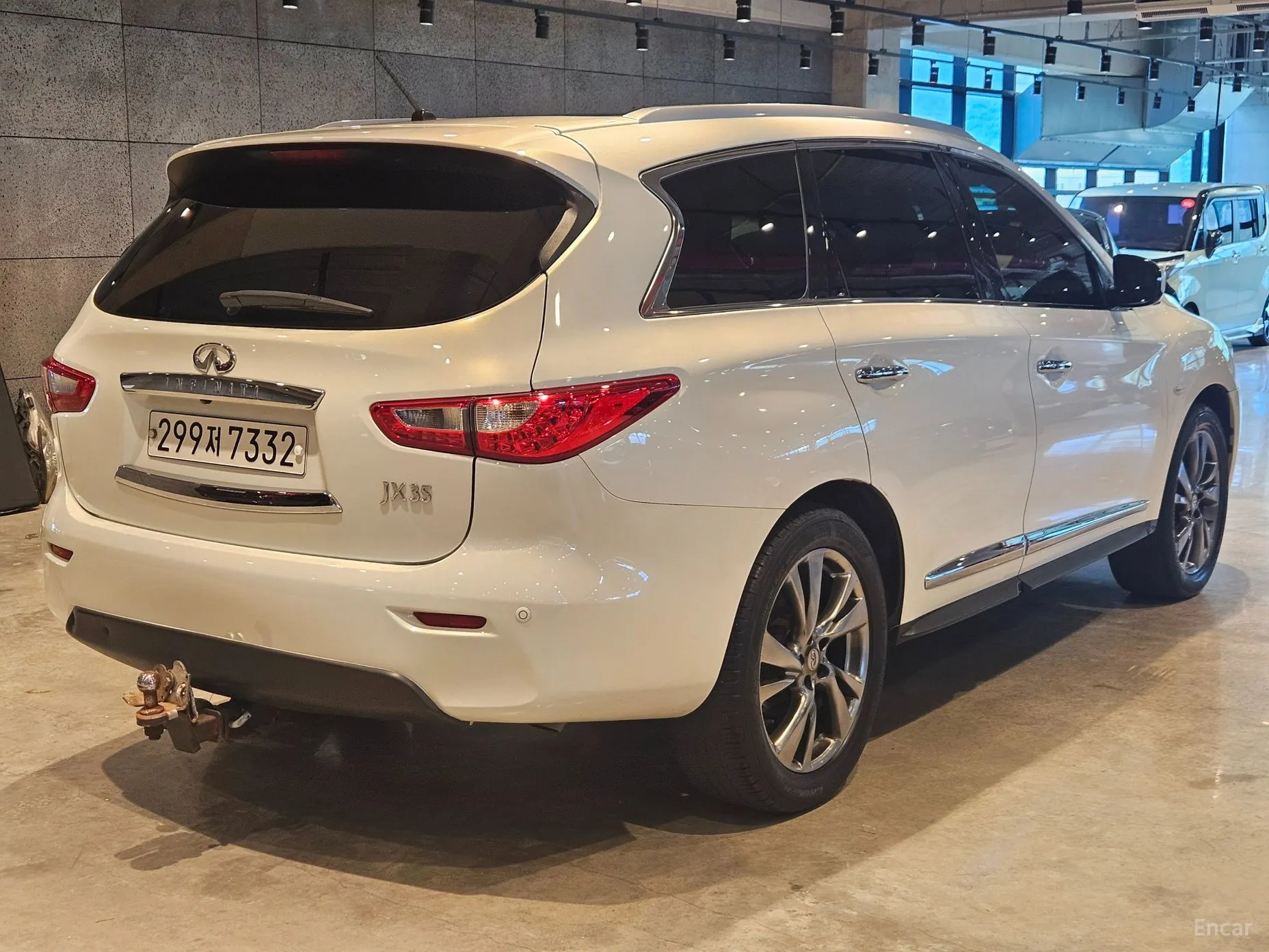 Infiniti JX35