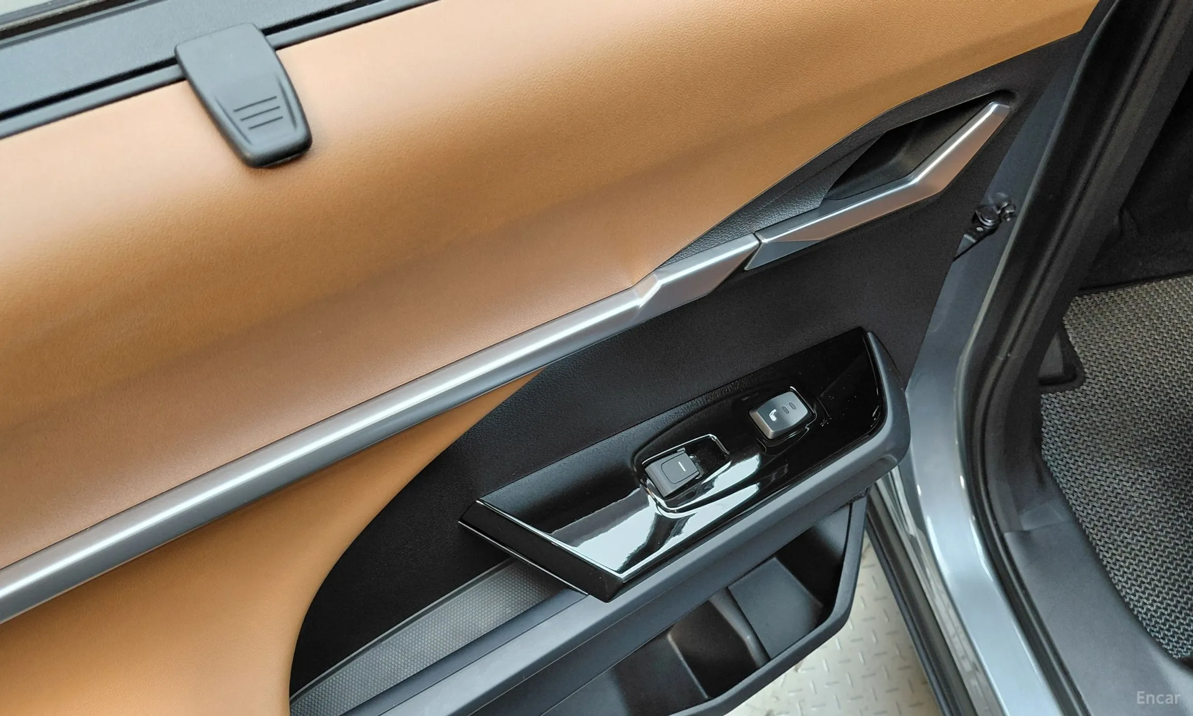 KG Mobility (SsangYong) Torres превью 20