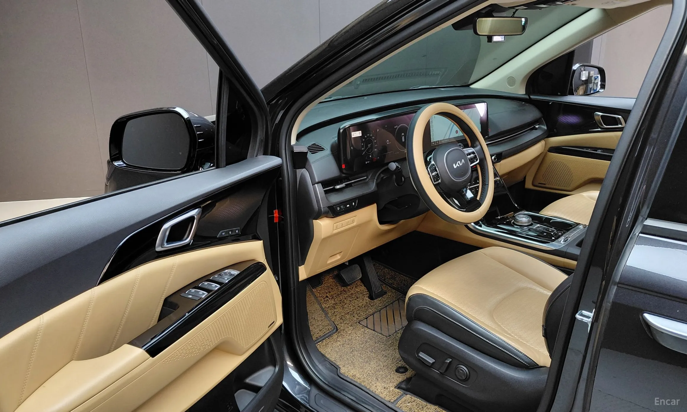 Kia Carnival Gen 4 превью 10