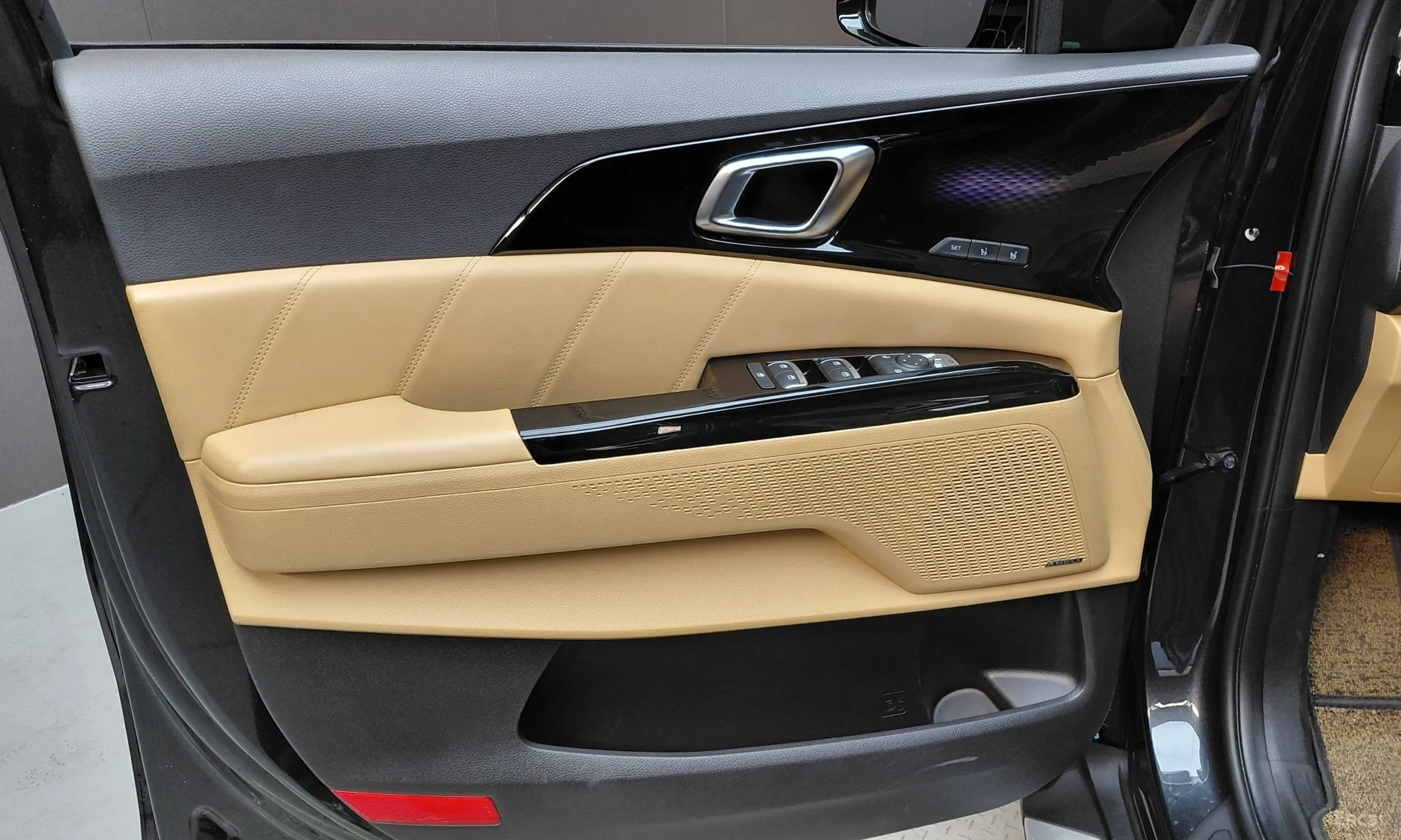Kia Carnival Gen 4 превью 19
