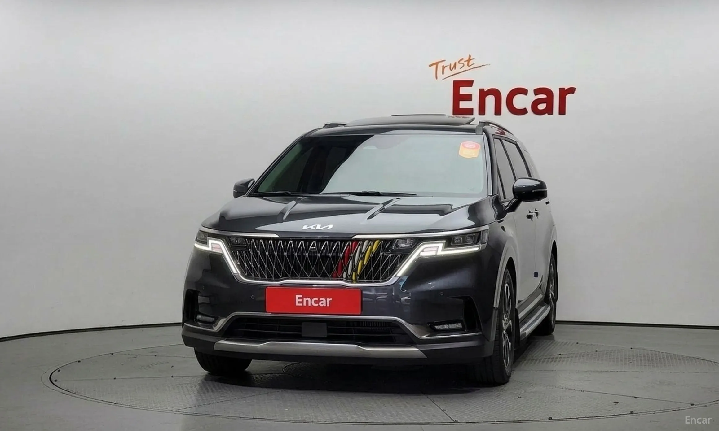 Kia Carnival Gen 4 превью 3