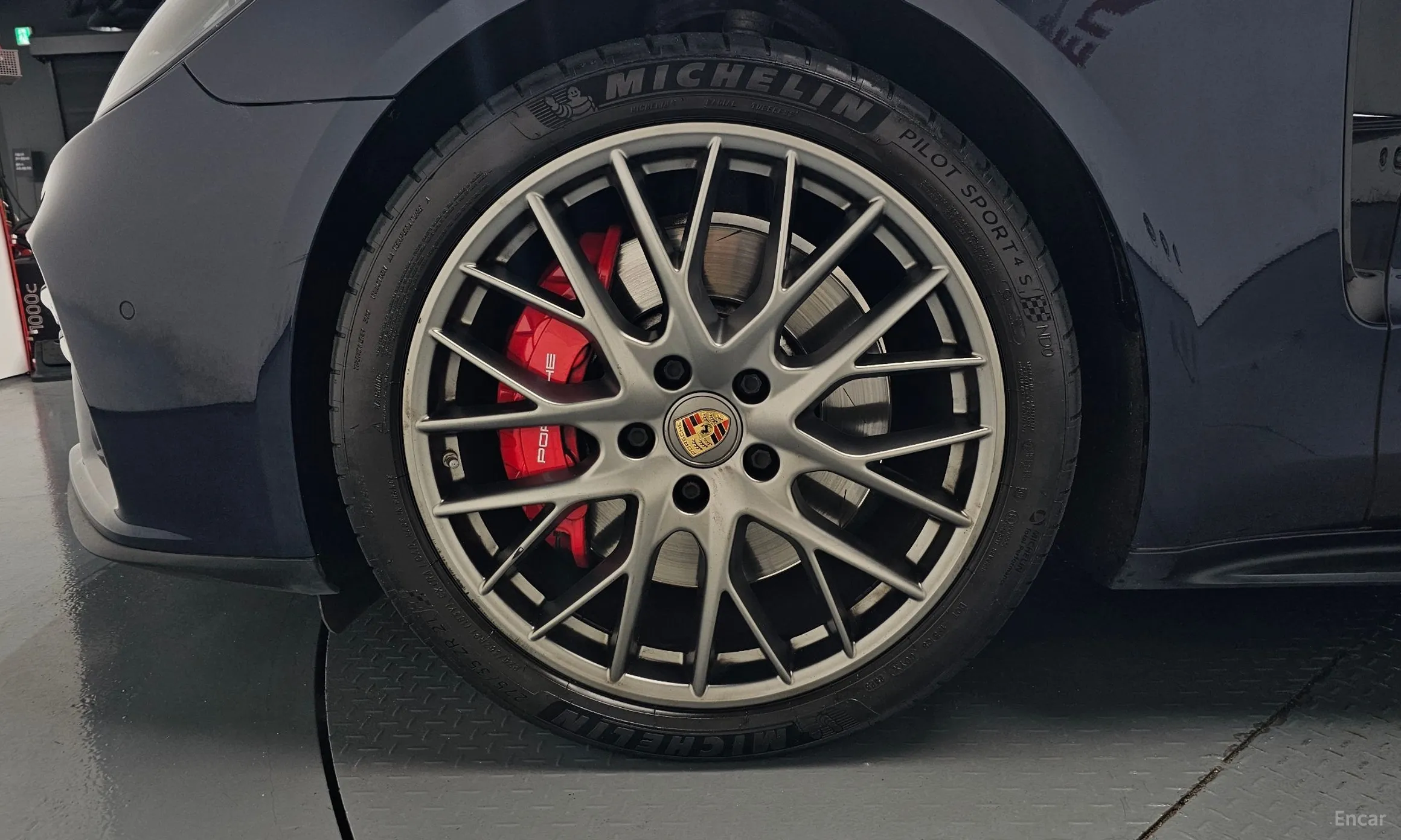 Porsche Panamera (971) превью 5