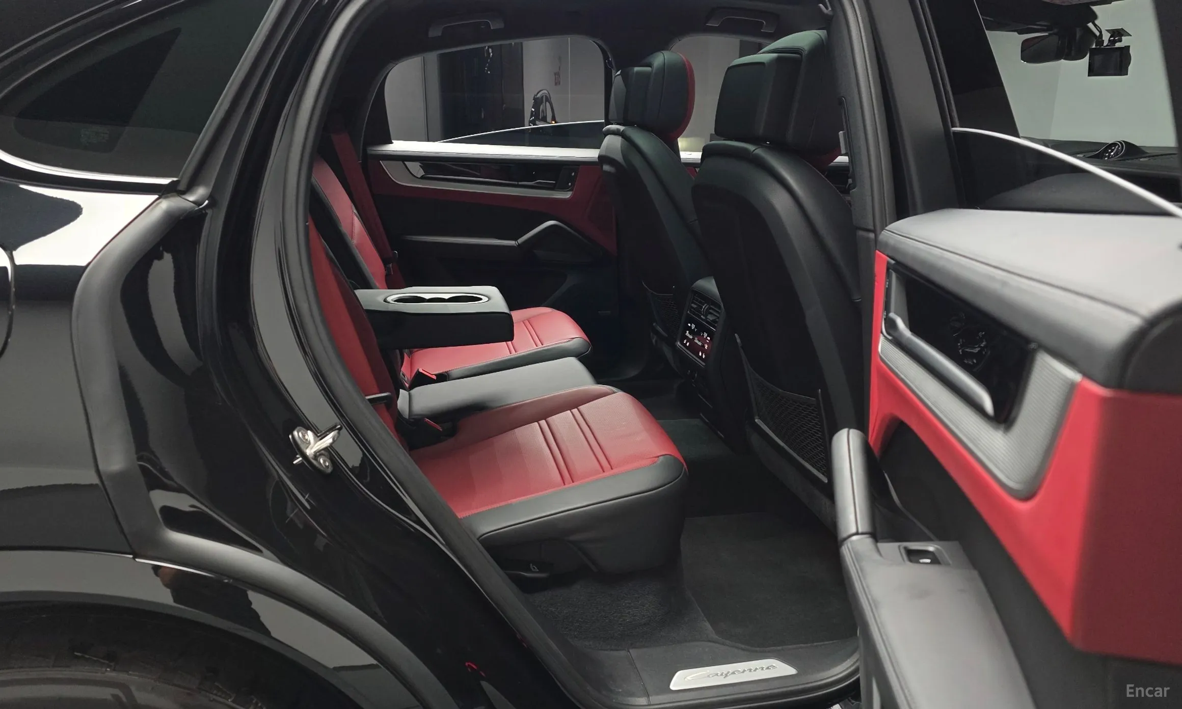 Porsche Cayenne (PO536) превью 12