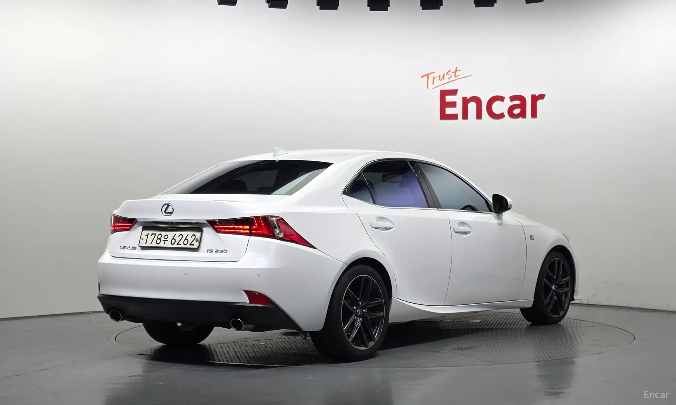 Lexus New IS250