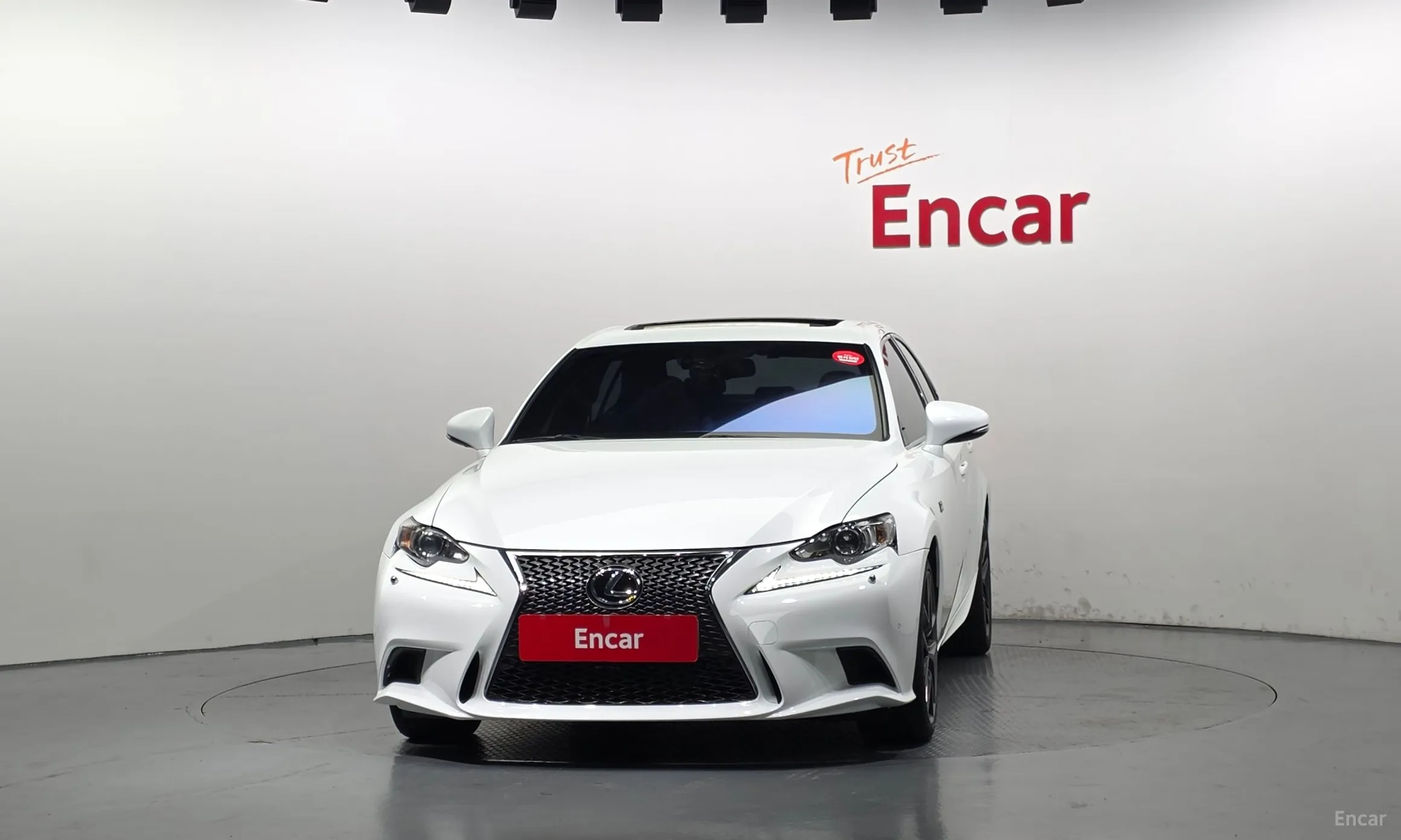 Lexus New IS250 превью 3