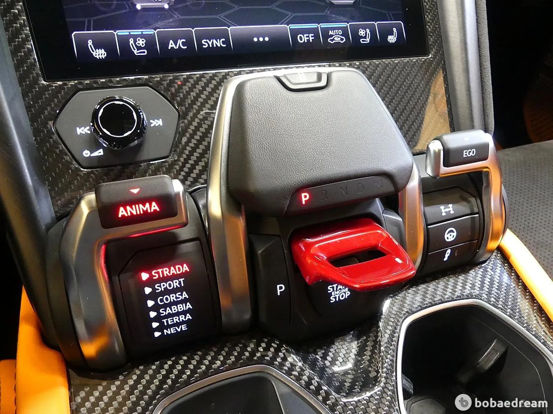 Lamborghini Urus превью 7
