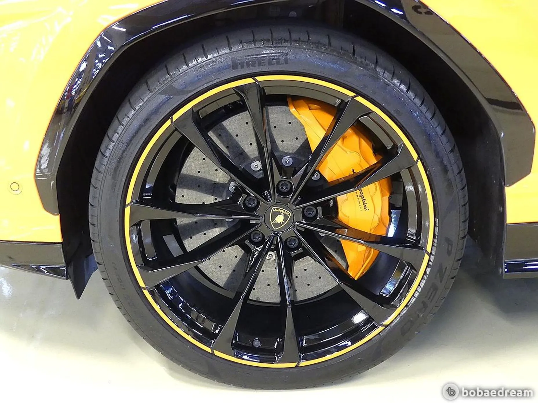 Lamborghini Urus превью 9