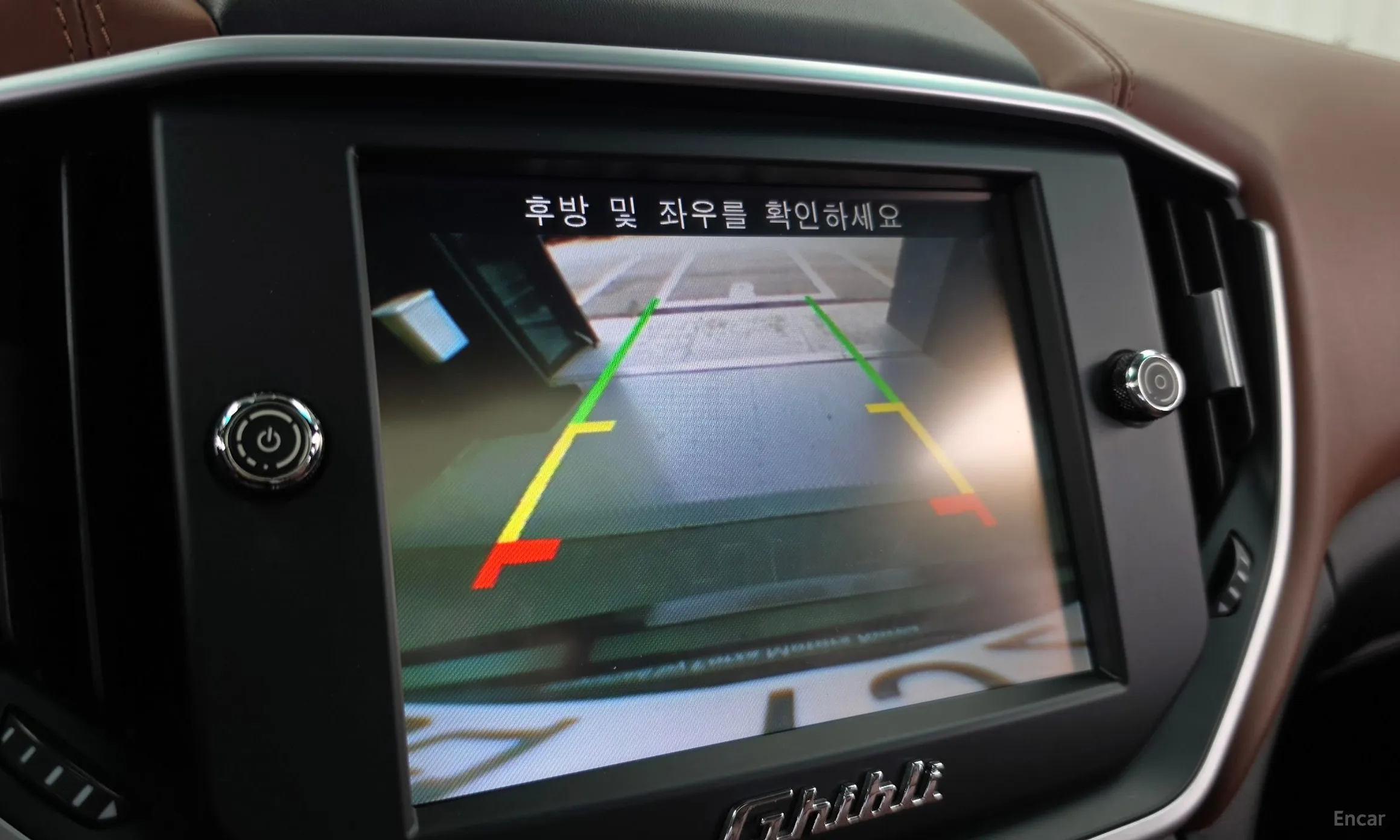 Maserati Ghibli превью 15